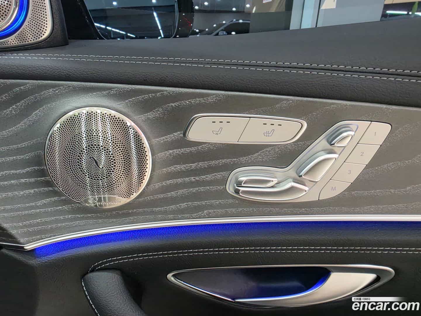 E-Class Mercedes-Benz 2022.11-OPTION-023