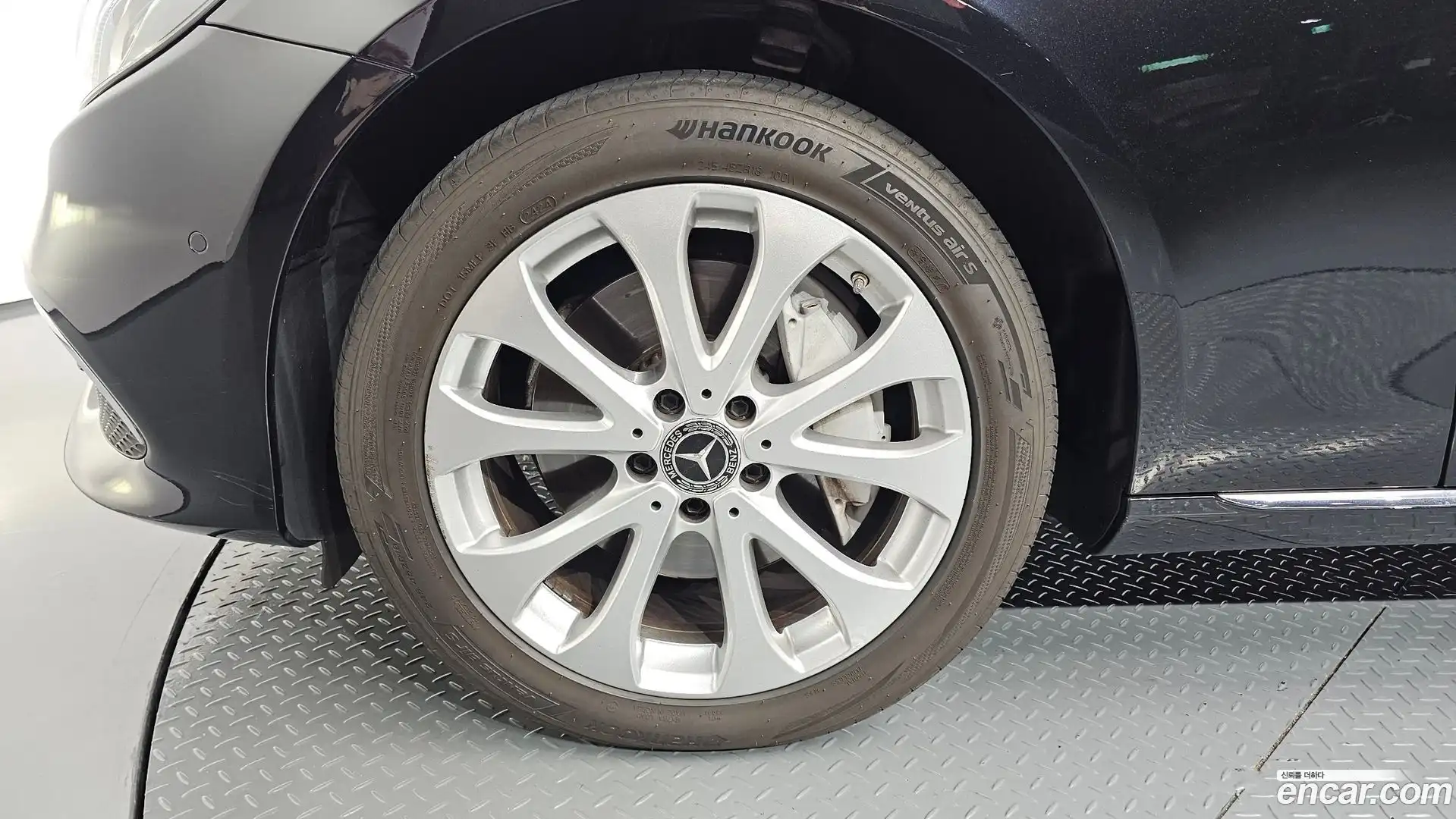 E-Class Mercedes-Benz 2018.11-OUTER-005