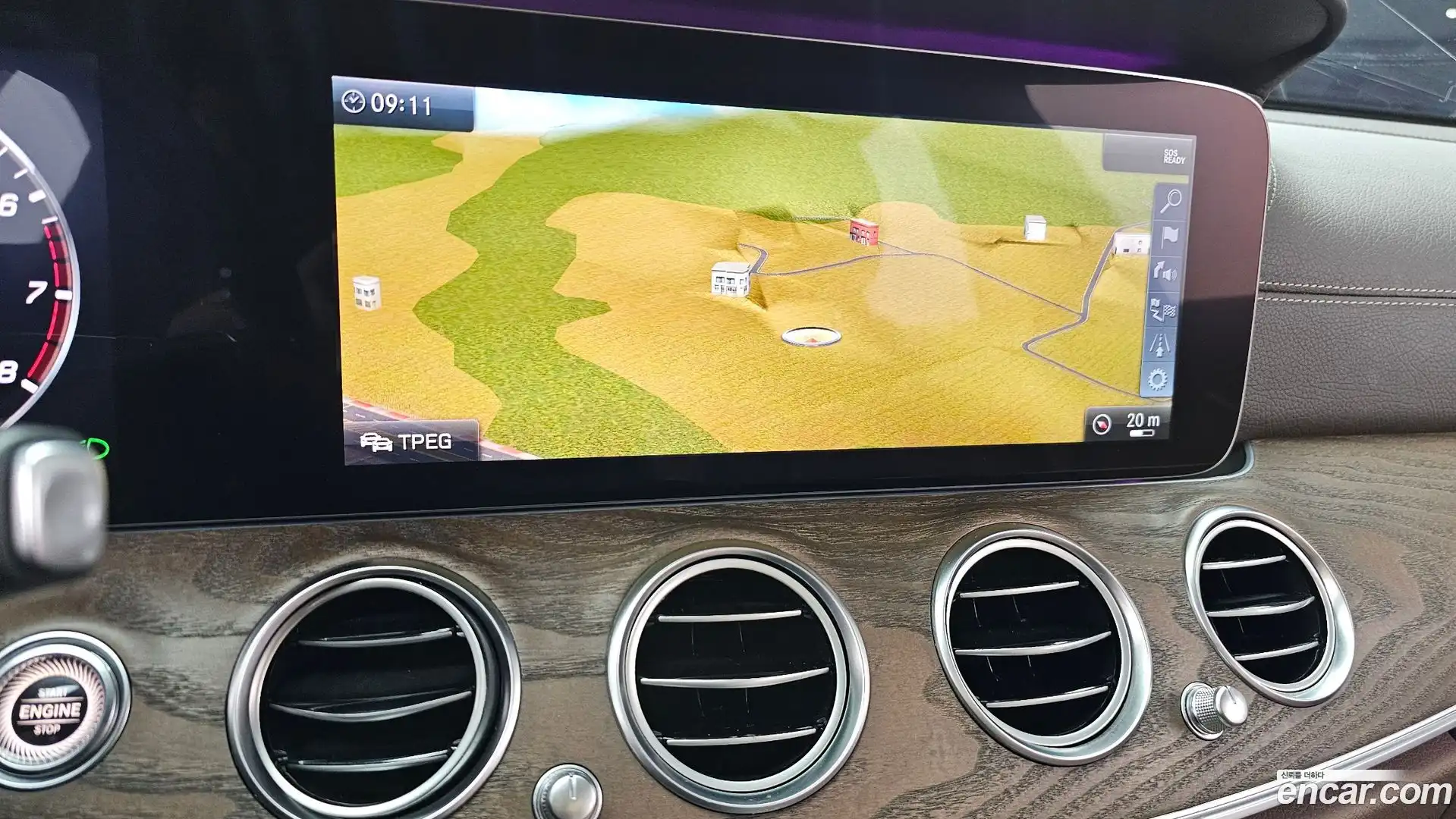 E-Class Mercedes-Benz 2018.11-OPTION-021