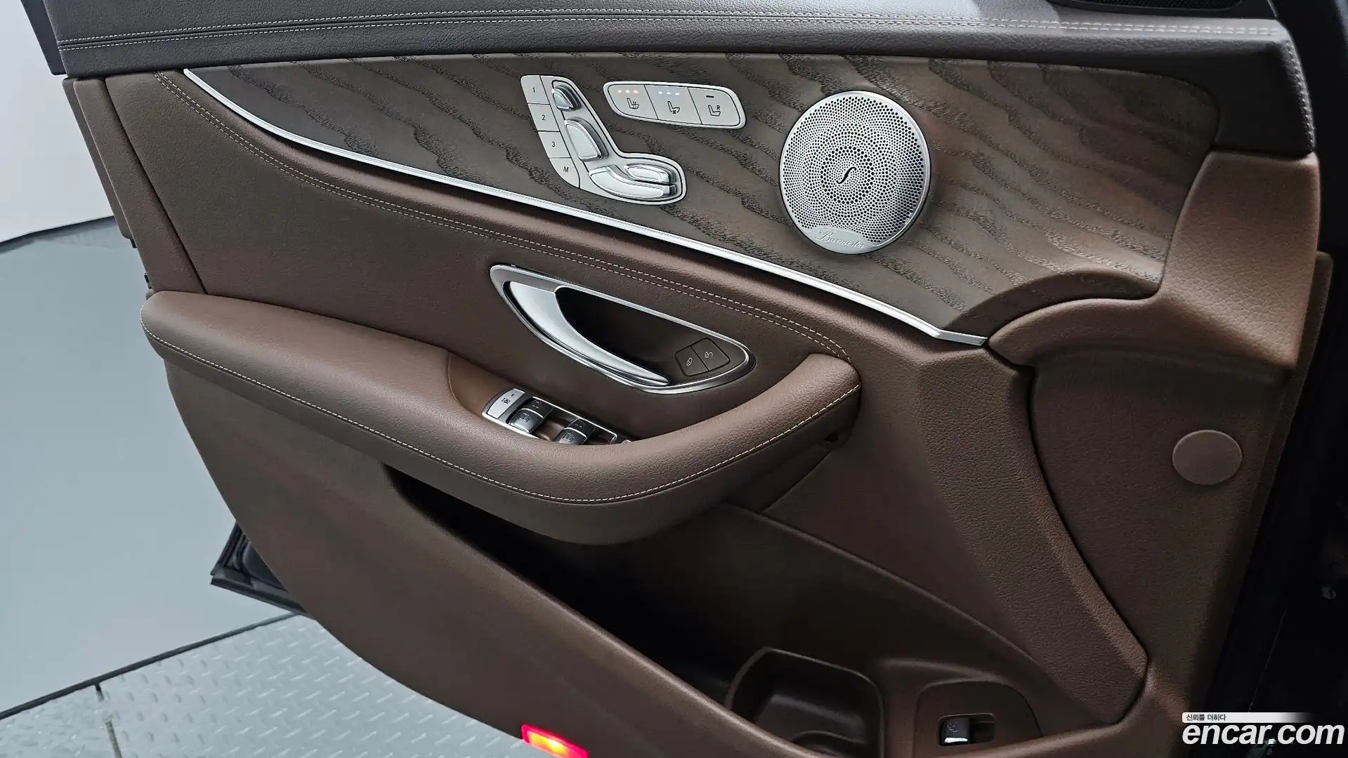 E-Class Mercedes-Benz 2018.11-INNER-034