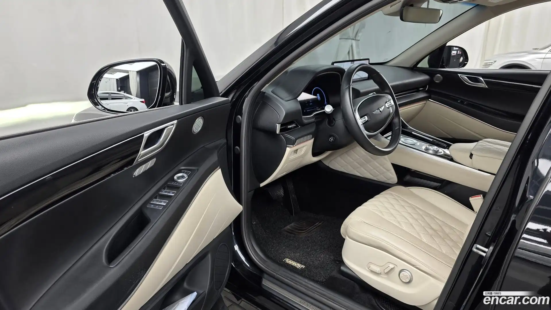 GV80 Genesis 2021.0-INNER-010