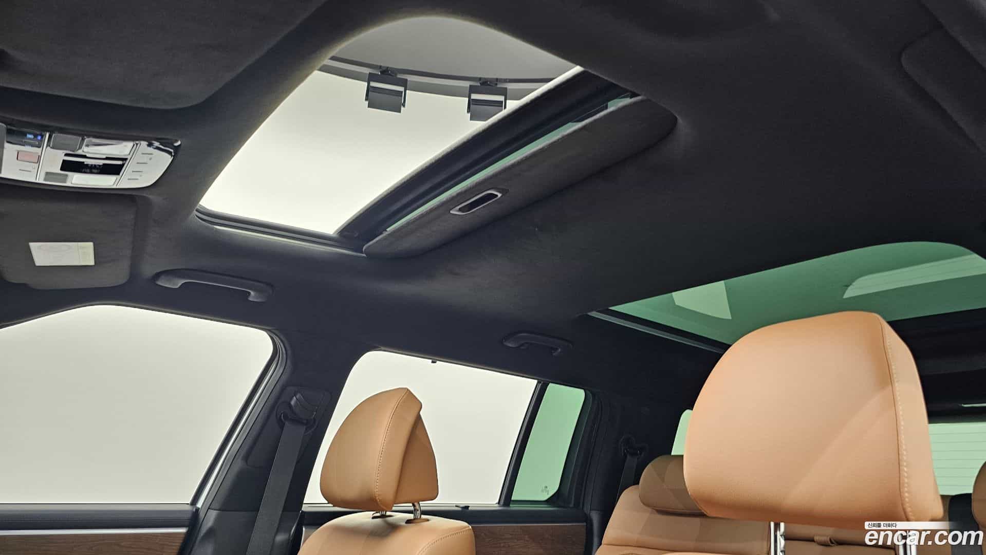 Santafe Hyundai 2023.8-OPTION-023