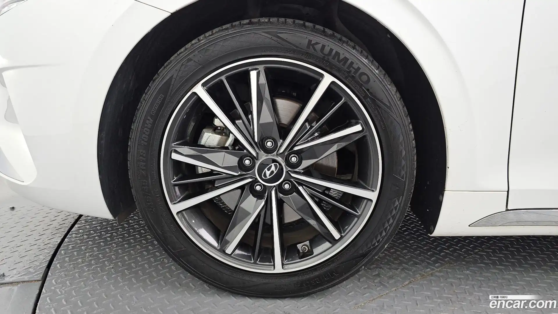 Grandeur Hyundai 2019.11-OUTER-005