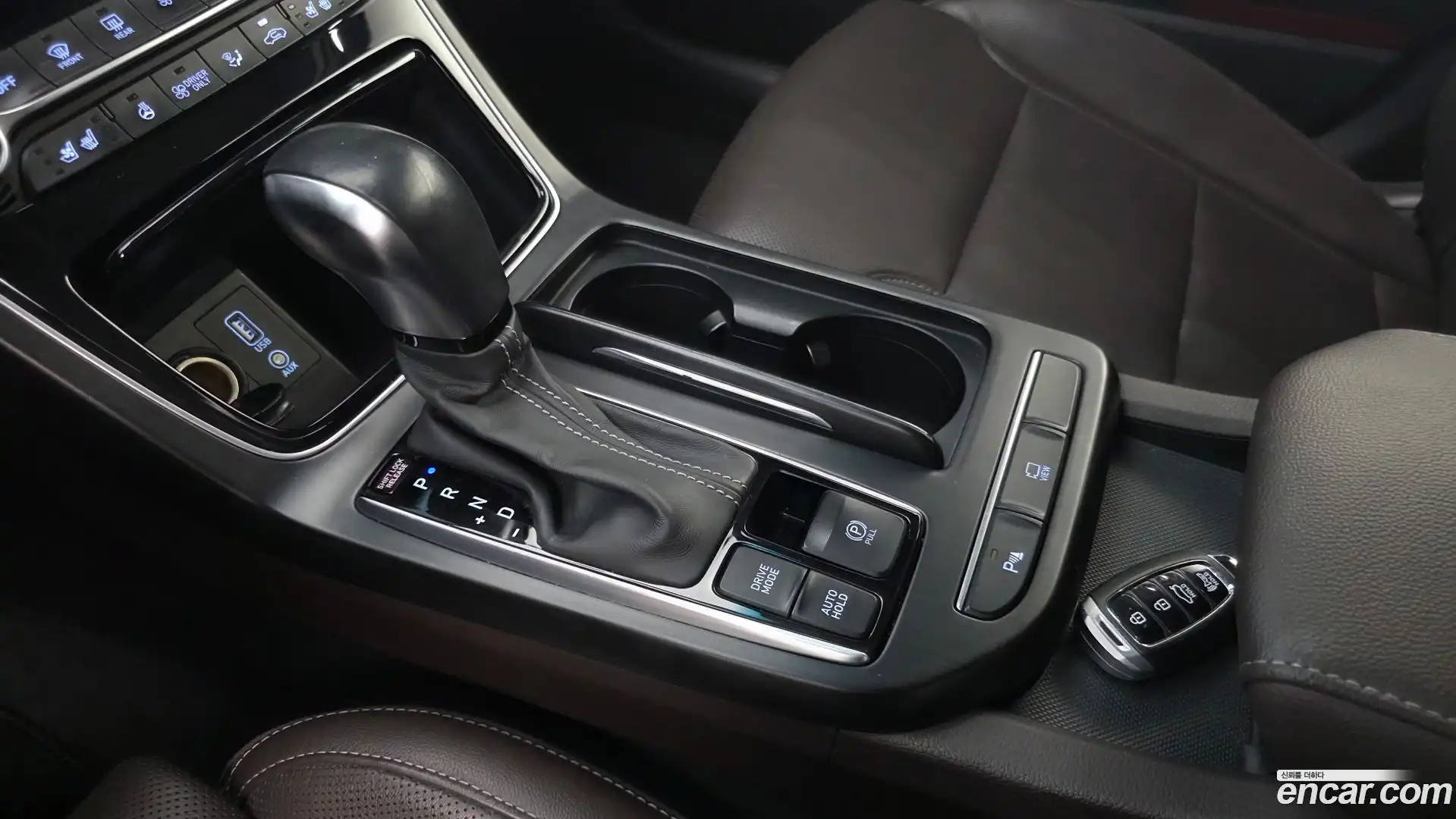 Grandeur Hyundai 2018.3-INNER-009