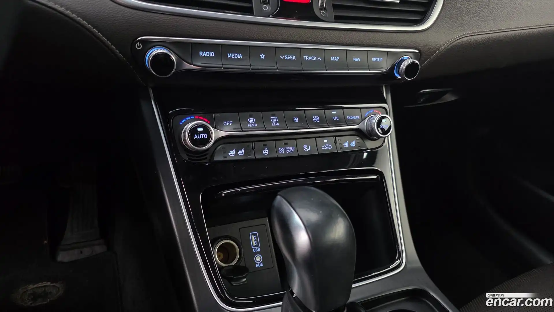Grandeur Hyundai 2018.3-OPTION-021
