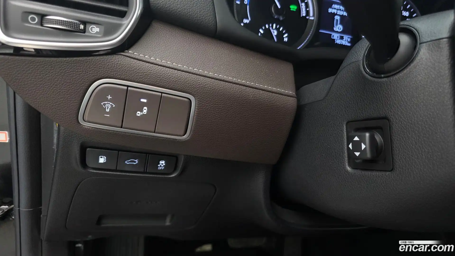 Grandeur Hyundai 2018.3-OPTION-022