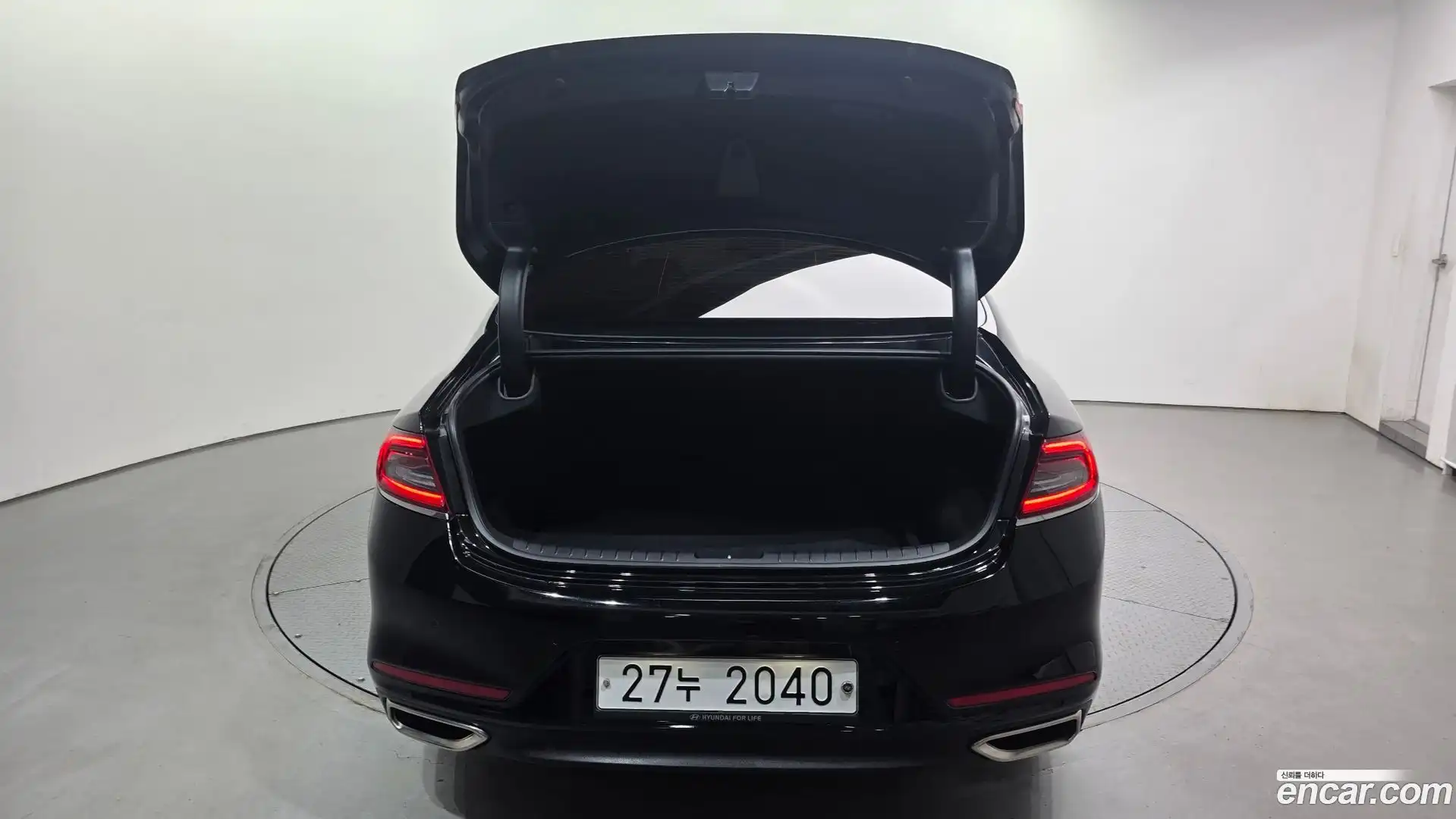 Grandeur Hyundai 2018.3-OPTION-045