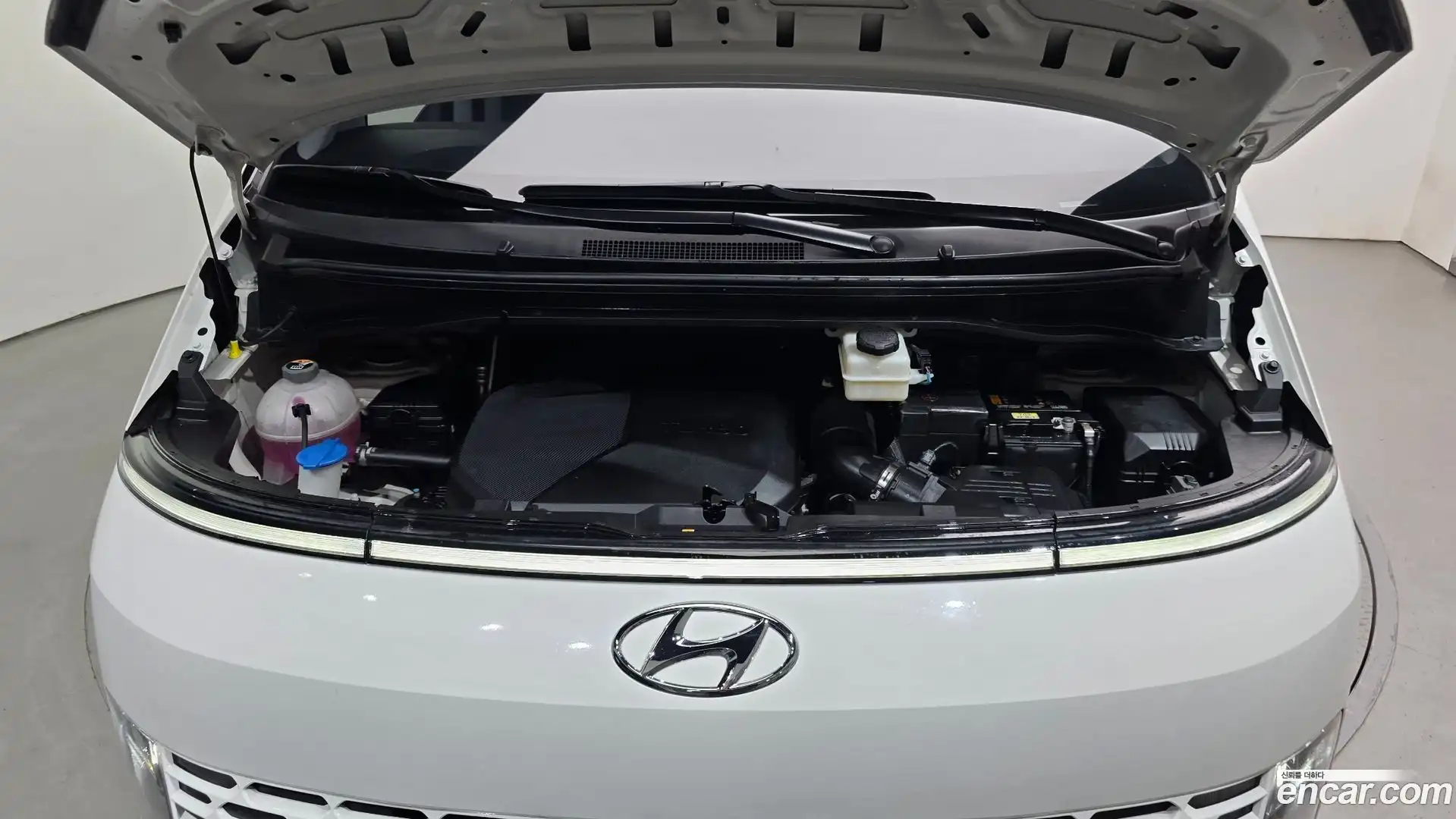 Staria Hyundai 2022.6-OUTER-006