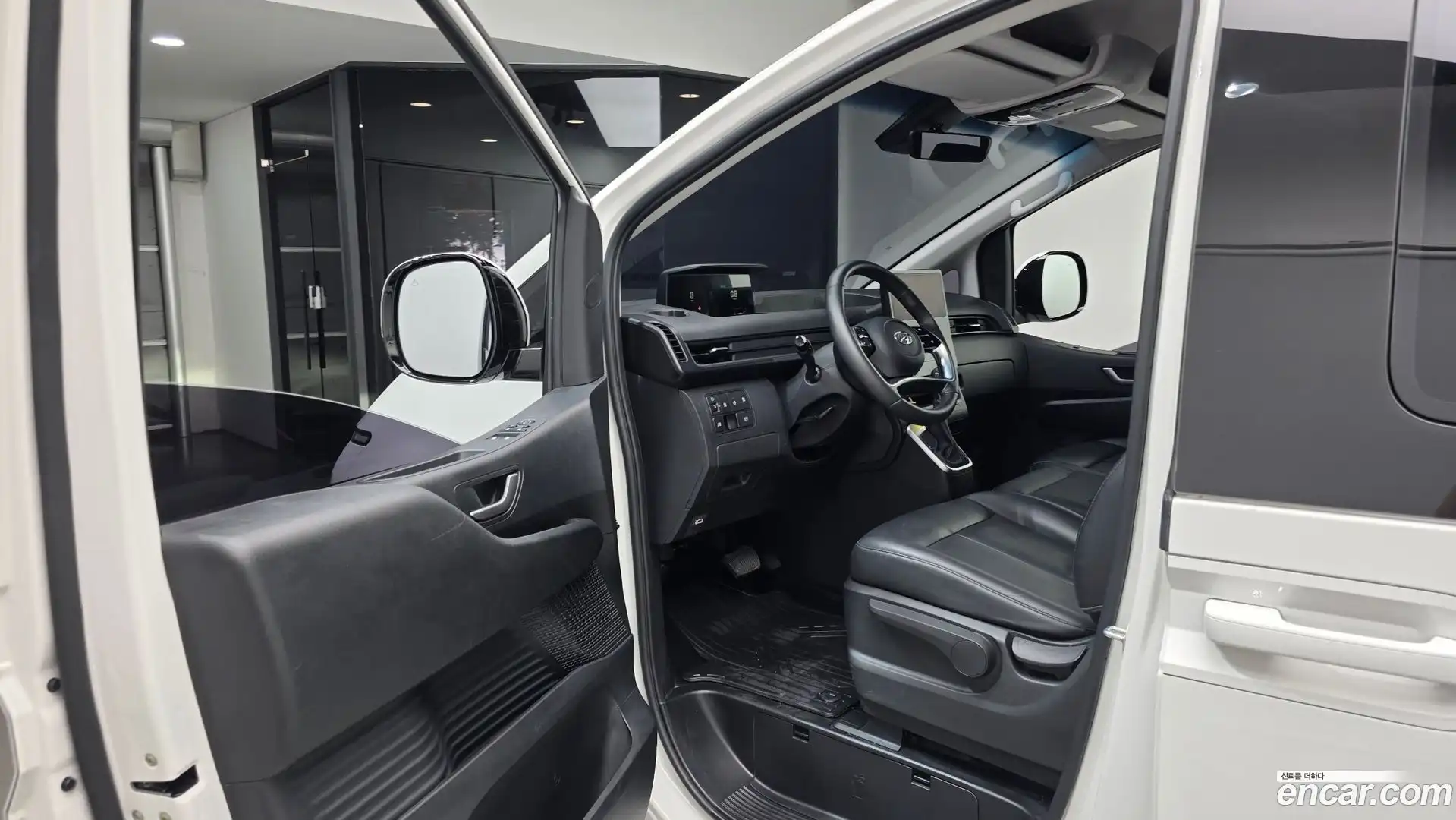 Staria Hyundai 2022.6-INNER-010