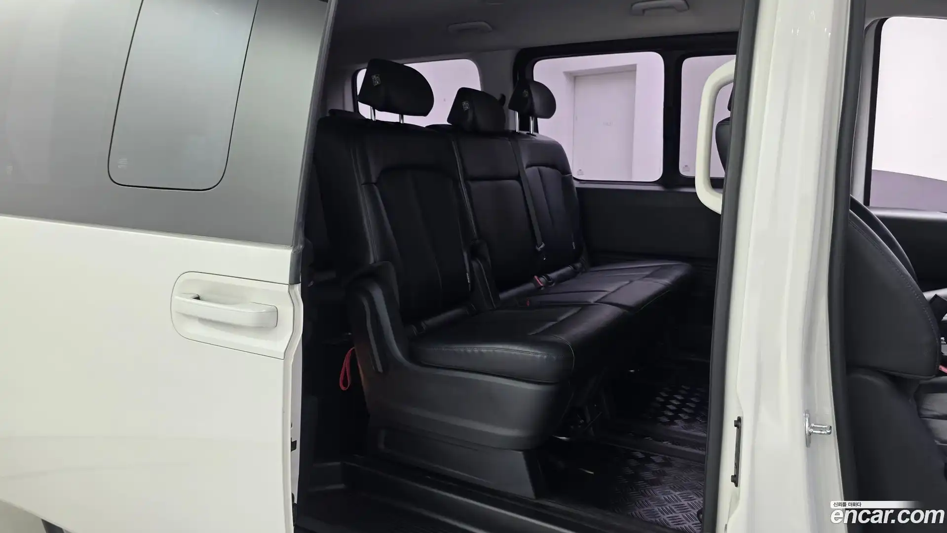 Staria Hyundai 2022.6-OPTION-015
