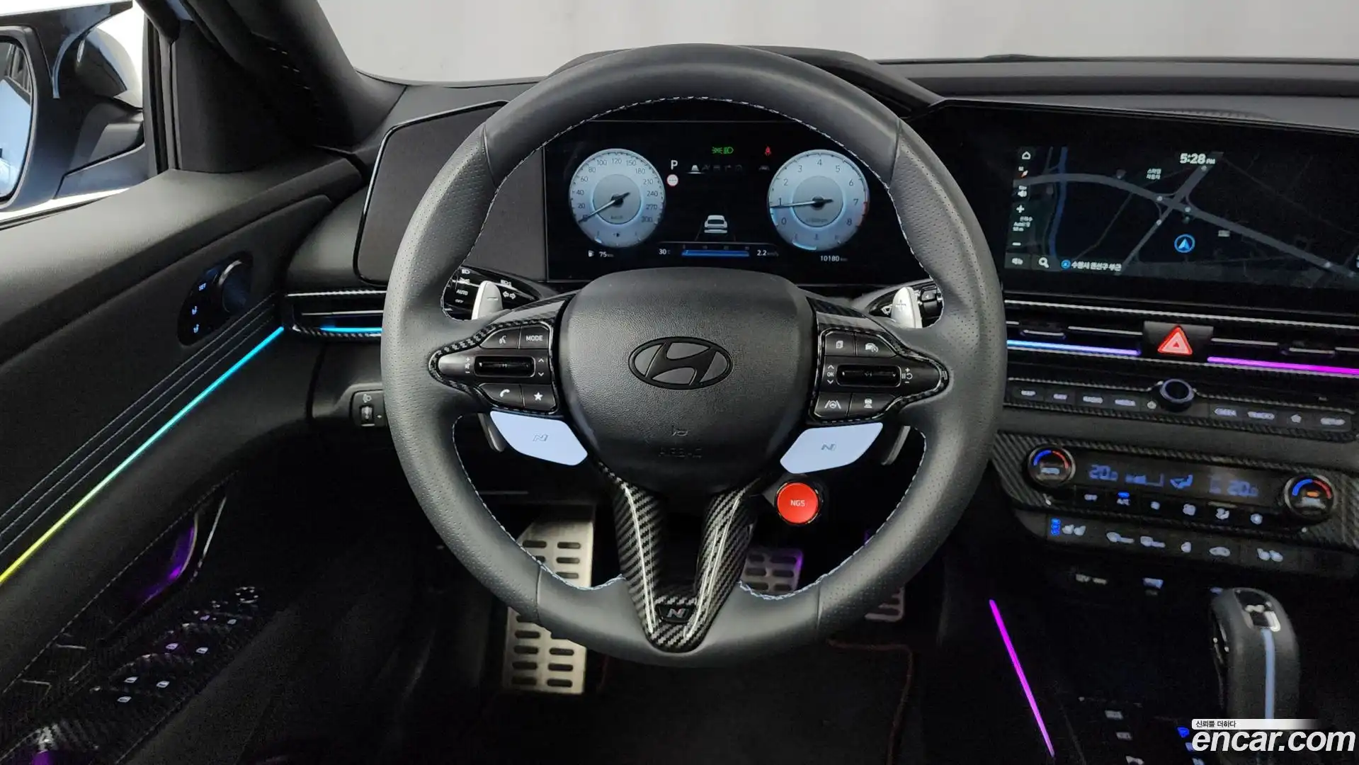 AVANTE Hyundai 2024.6-OPTION-017