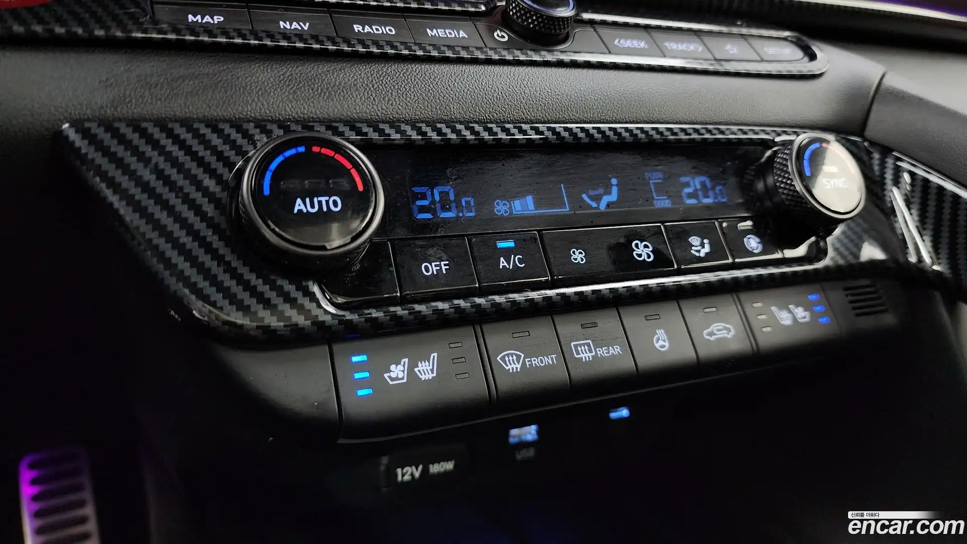 AVANTE Hyundai 2024.6-OPTION-045