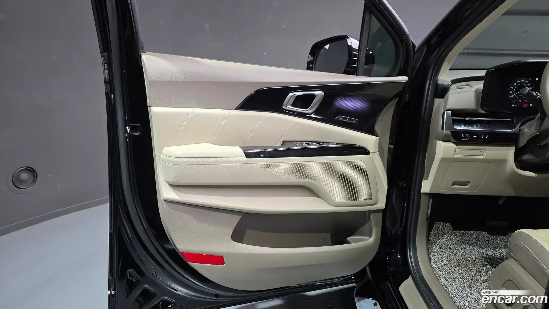 Canival Kia 2023.5-INNER-034