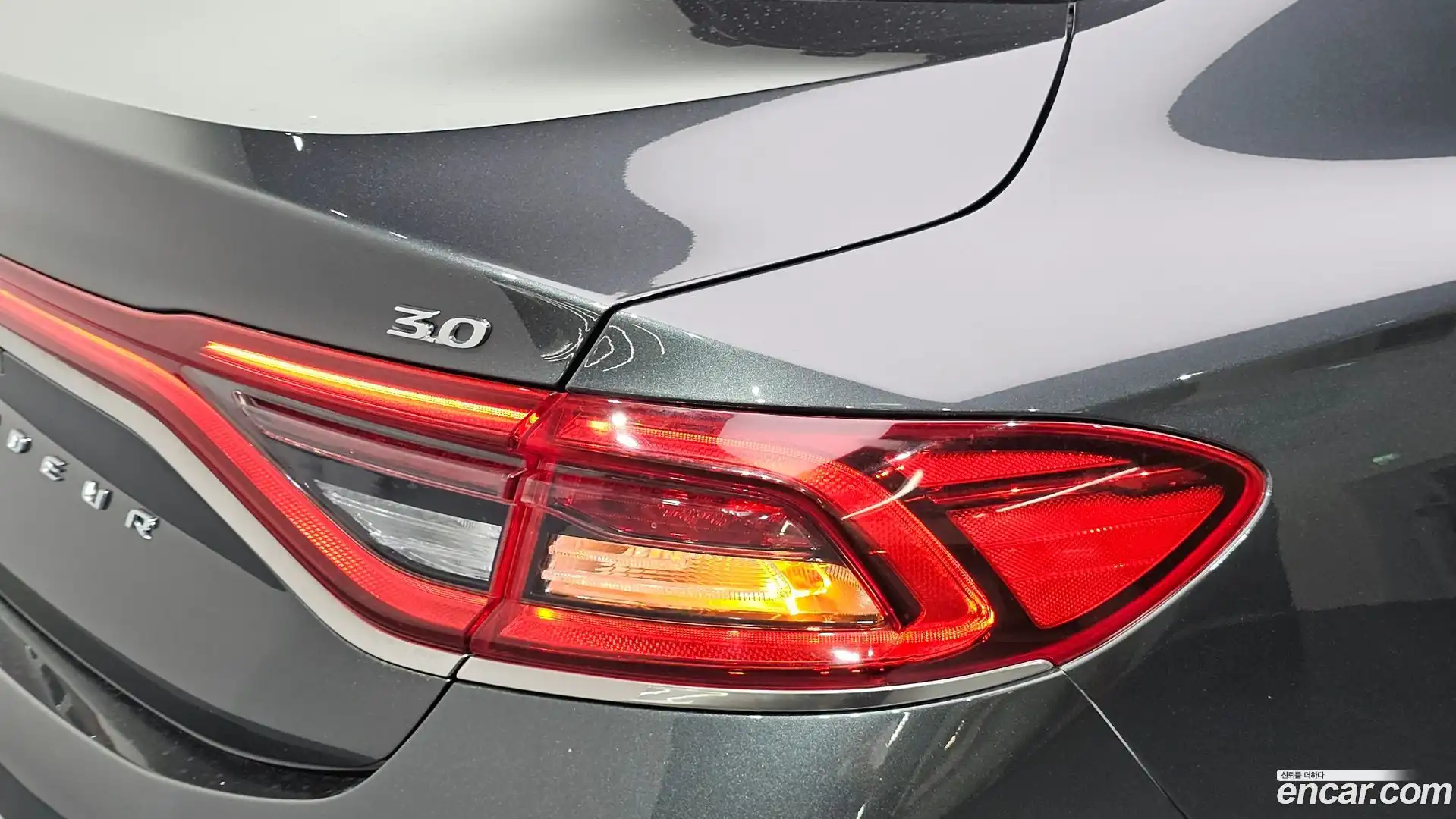 Grandeur Hyundai 2019.2-OUTER-033