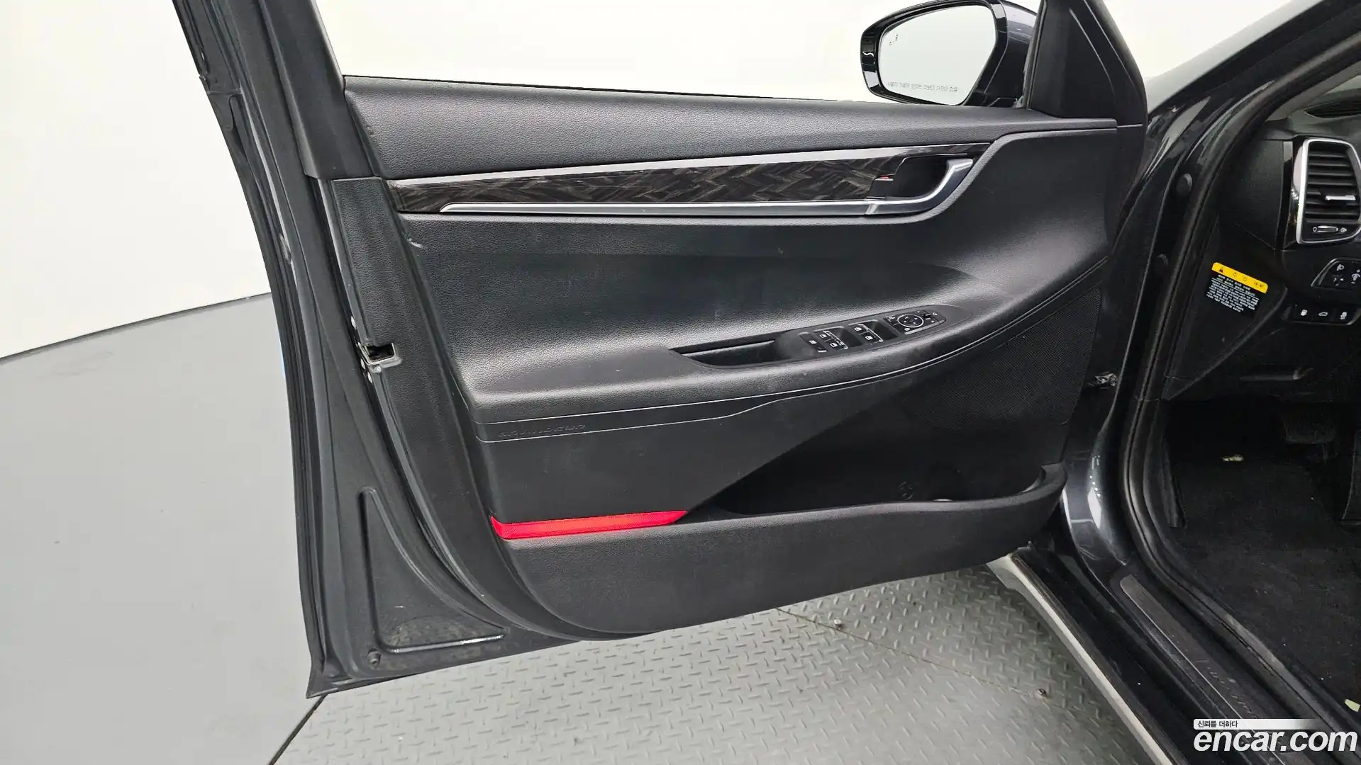 Grandeur Hyundai 2019.2-INNER-034