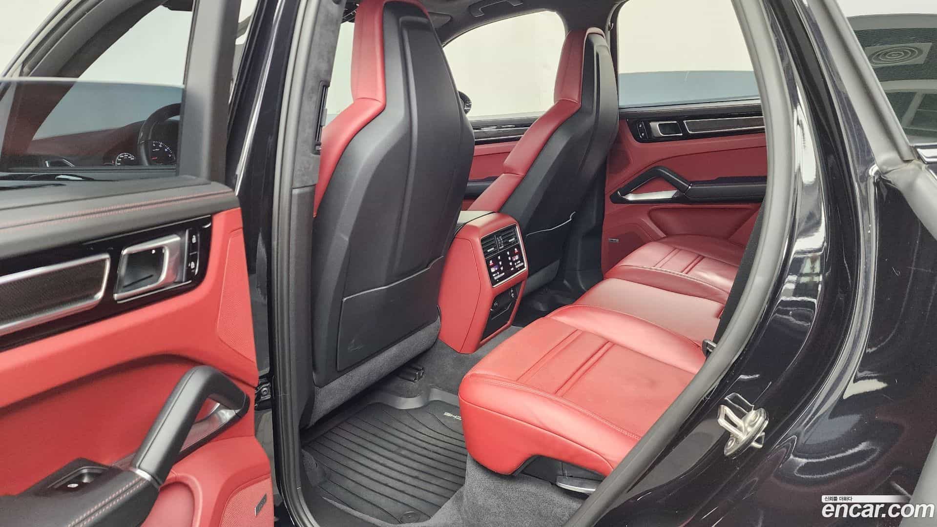 Cayenne Porsche 2020.8-INNER-036