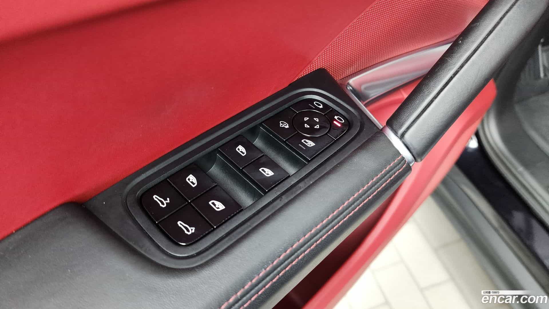 Cayenne Porsche 2020.8-OPTION-048