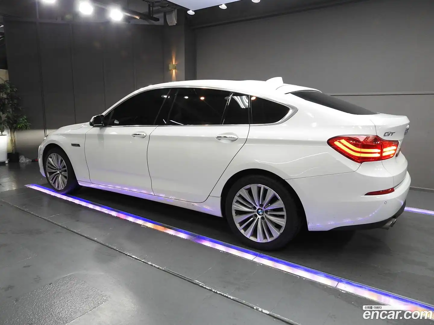 Gran Turismo BMW 2016.2-OUTER-002