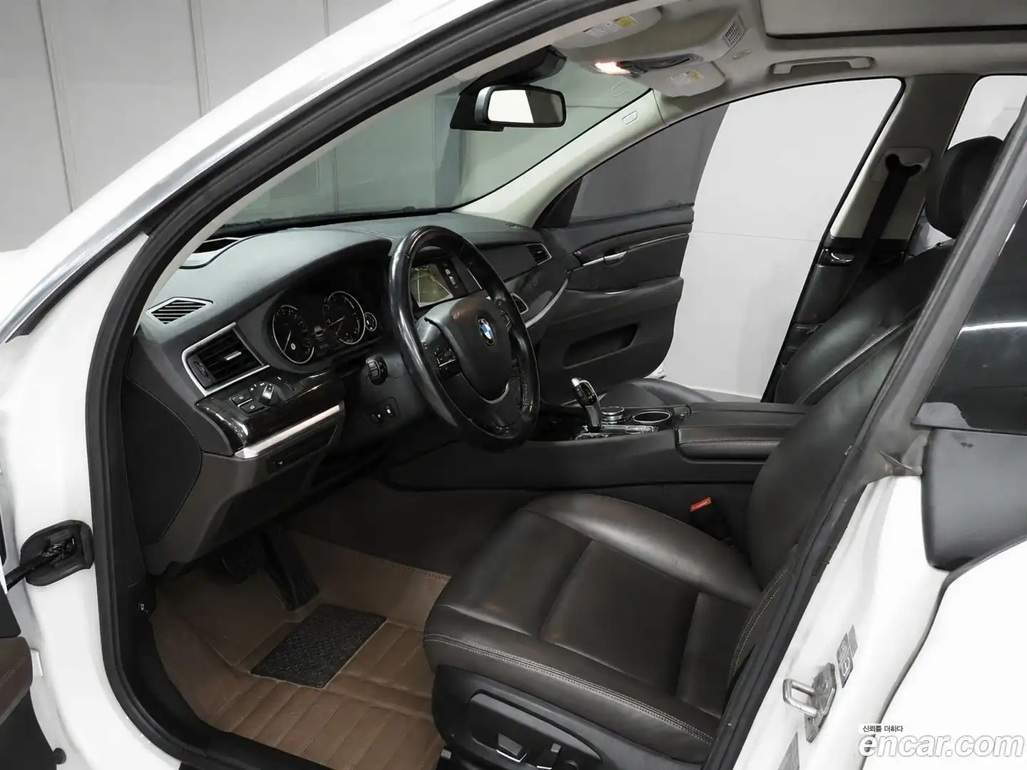 Gran Turismo BMW 2016.2-INNER-010