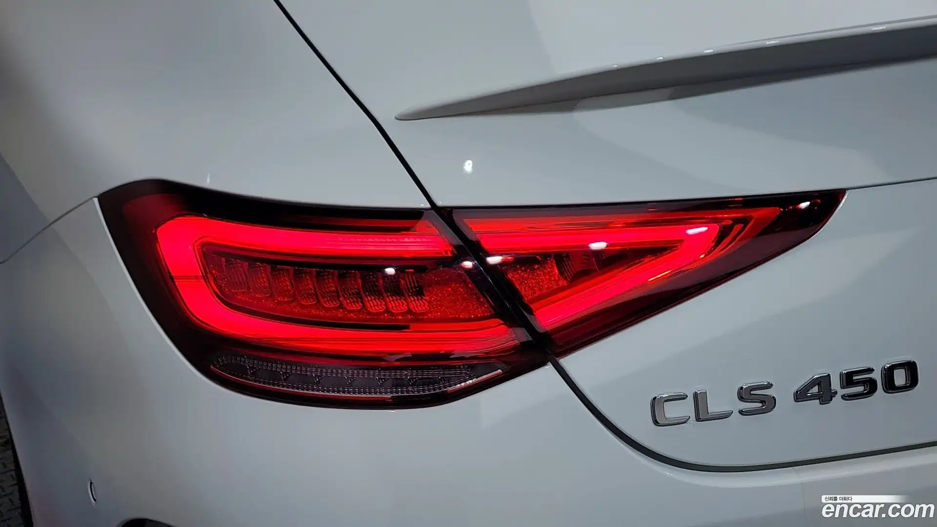 CLS-Class Mercedes-Benz 2022.10-OUTER-033