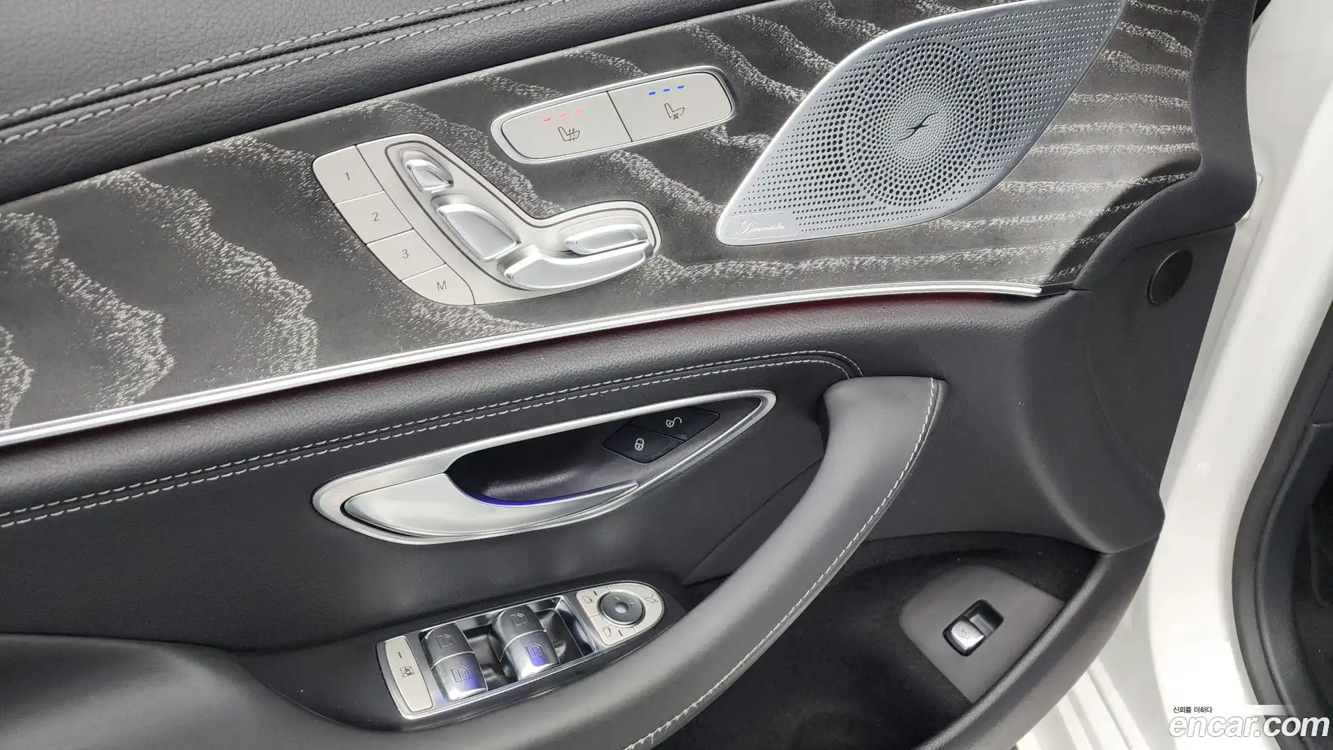 CLS-Class Mercedes-Benz 2022.10-OPTION-042