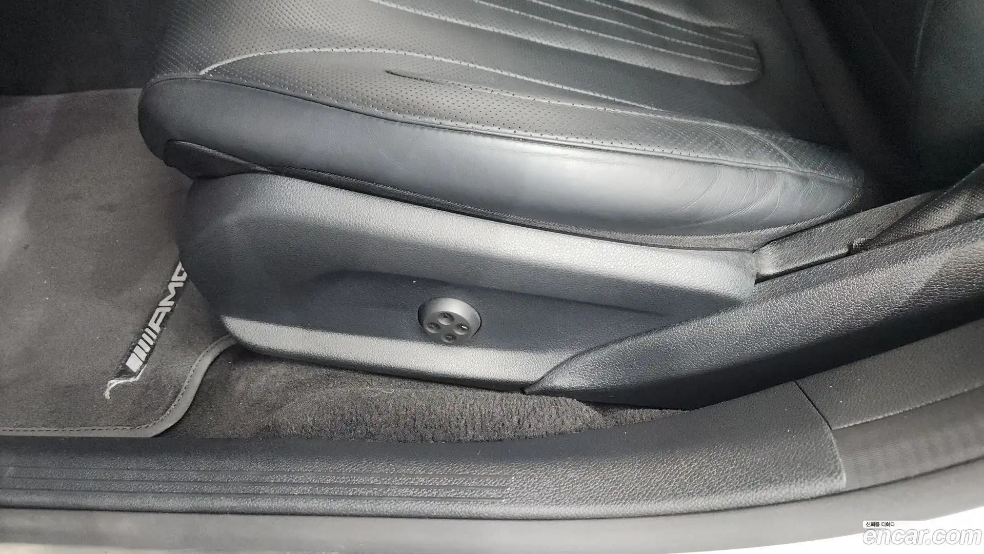 CLS-Class Mercedes-Benz 2022.10-OPTION-044