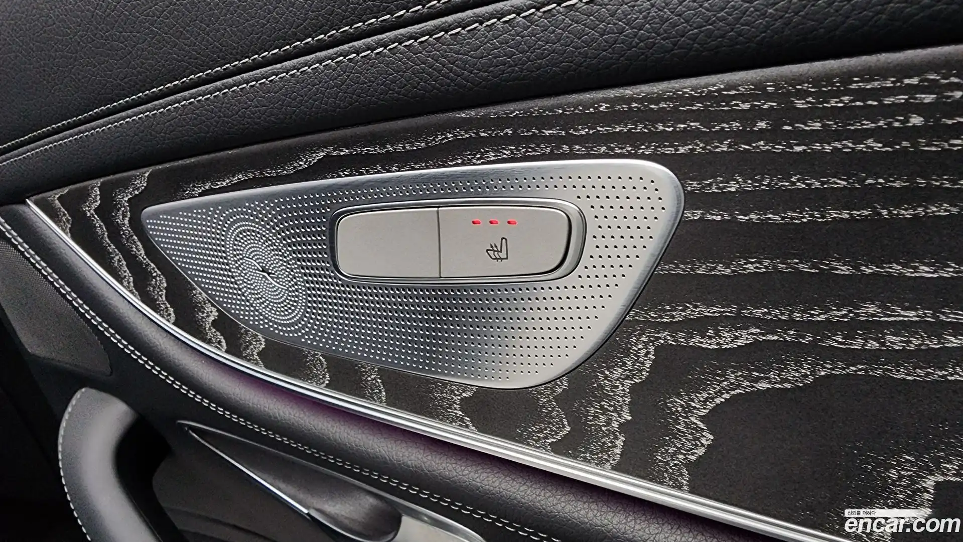 CLS-Class Mercedes-Benz 2022.10-OPTION-050