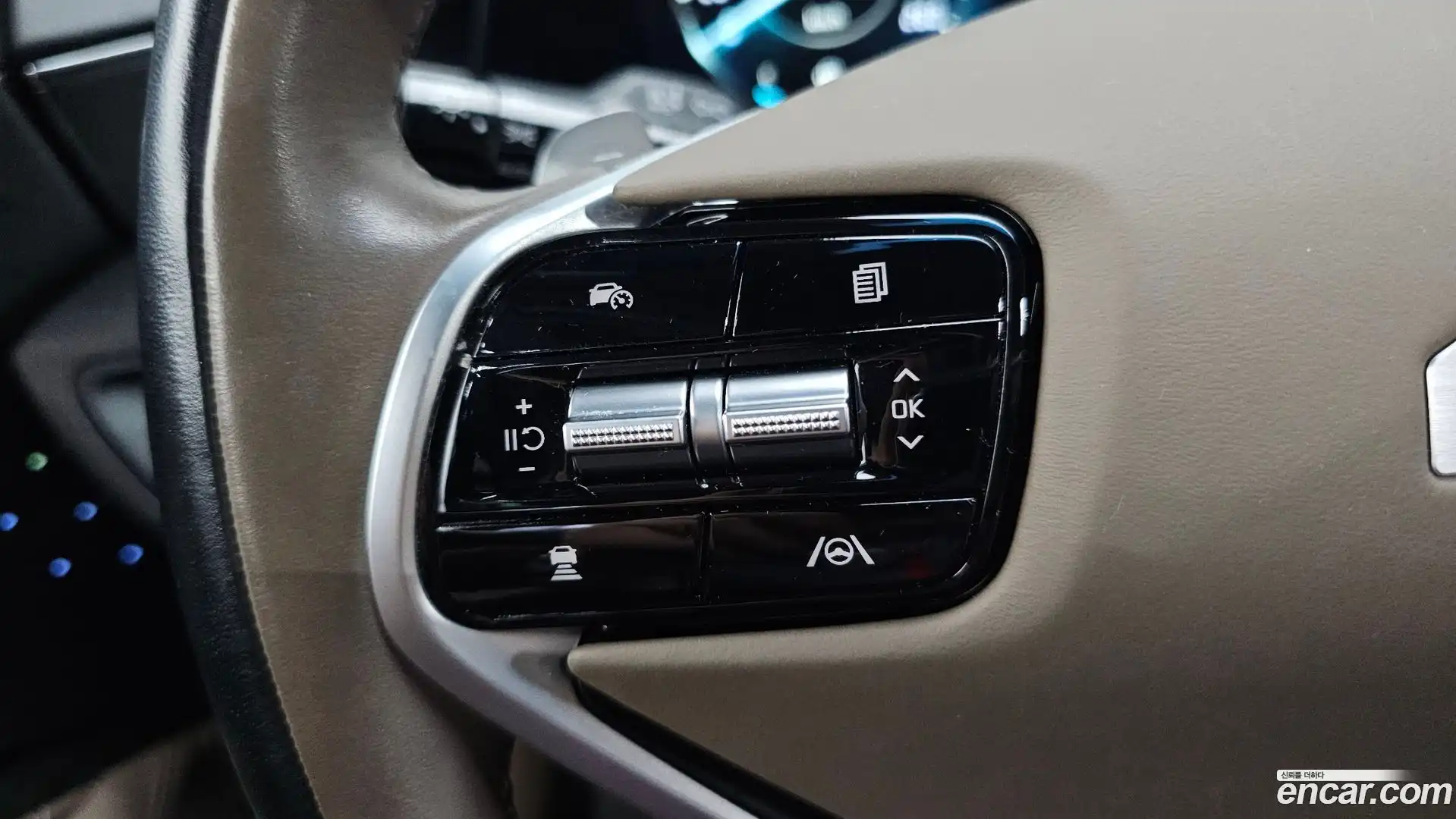 K8 Kia 2022.9-OPTION-048