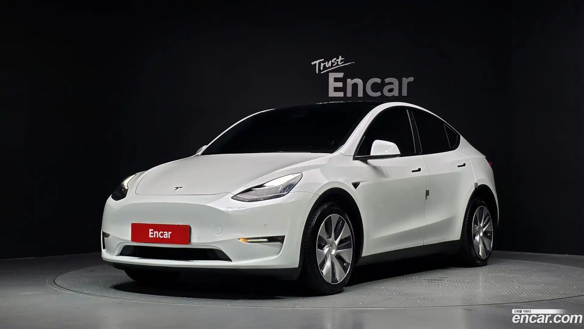 Model Y Tesla 2022.5-OUTER-001