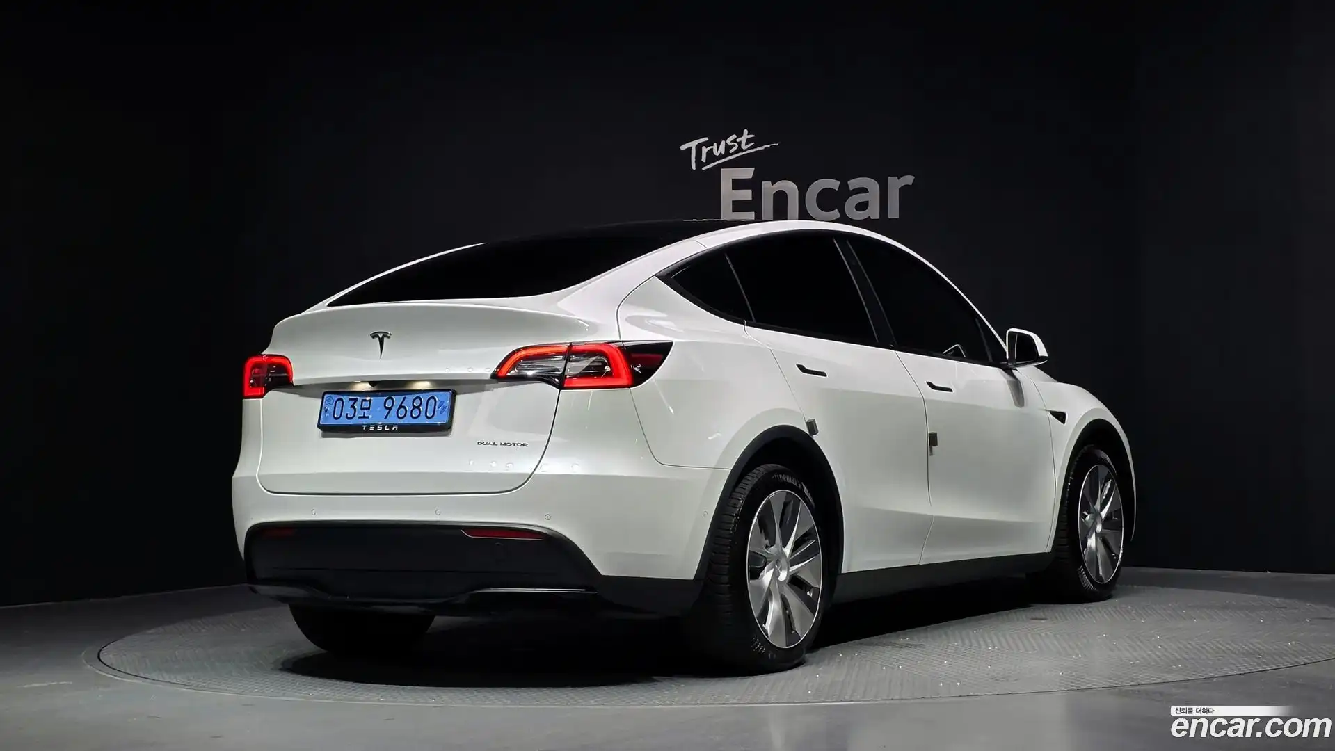 Model Y Tesla 2022.5-OUTER-002