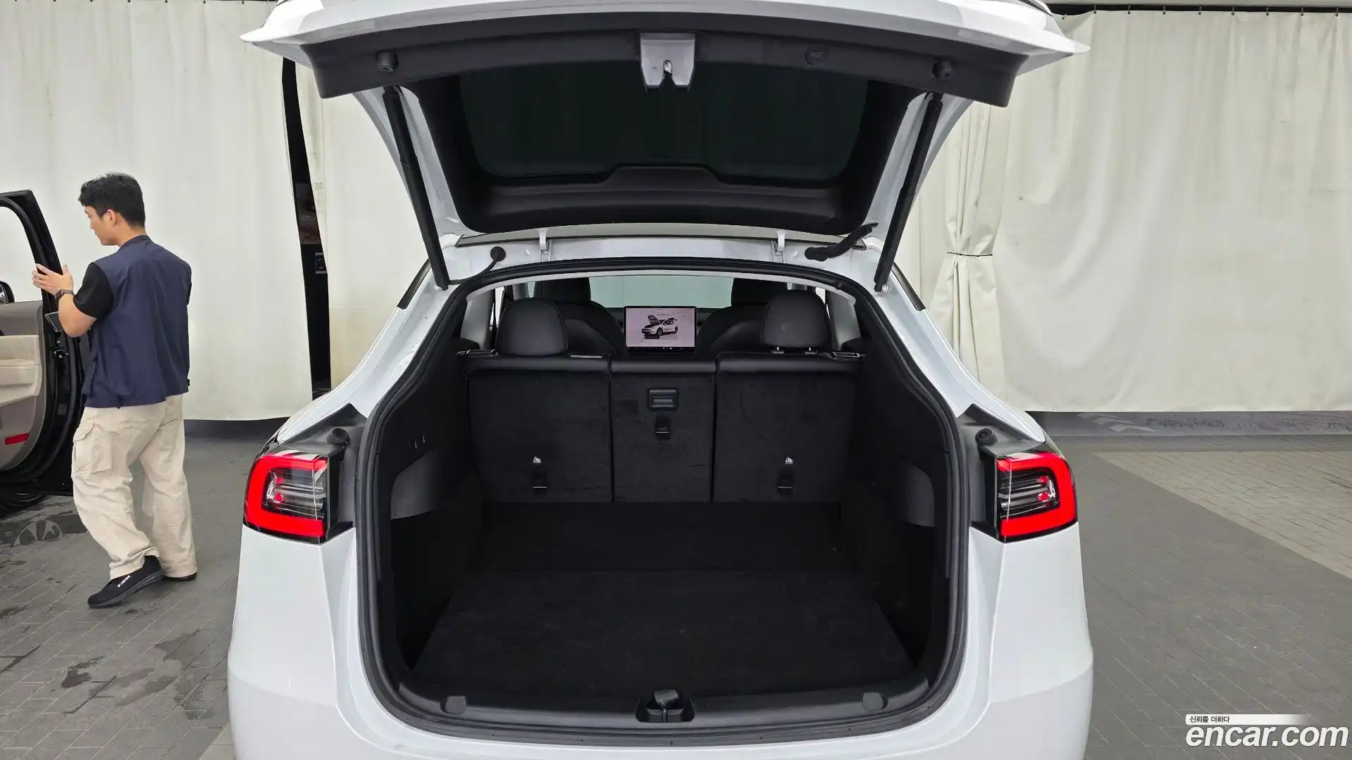 Model Y Tesla 2022.5-OPTION-024