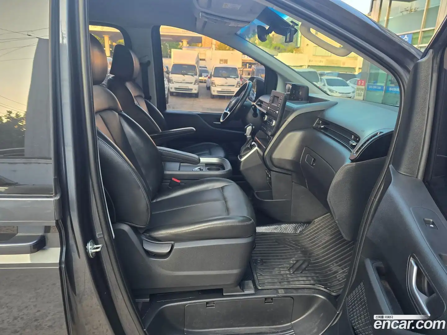 Staria Hyundai 2021.6-OPTION-016