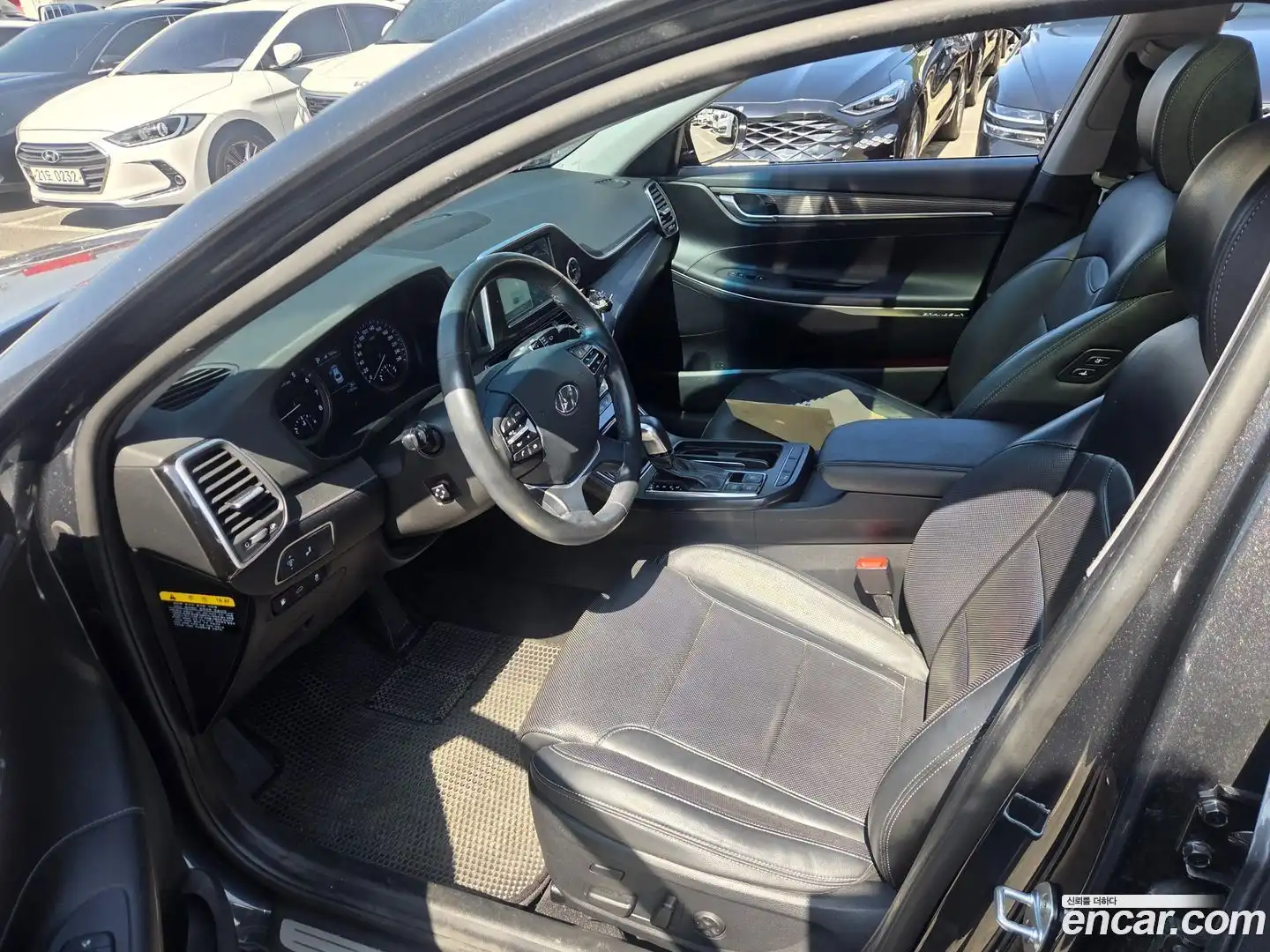 Grandeur Hyundai 2017.0-OUTER-005