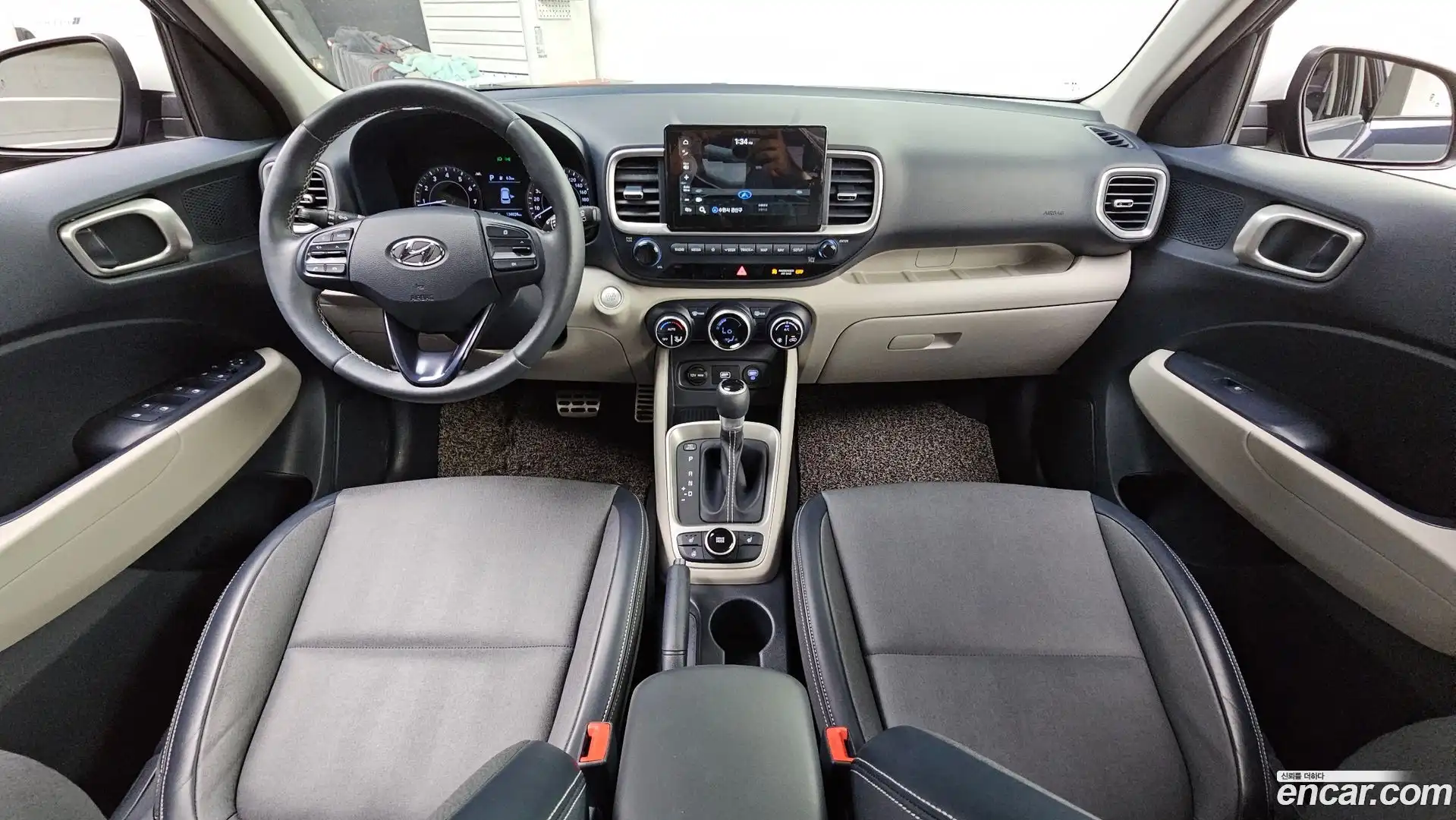 Venue Hyundai 2019.10-INNER-007