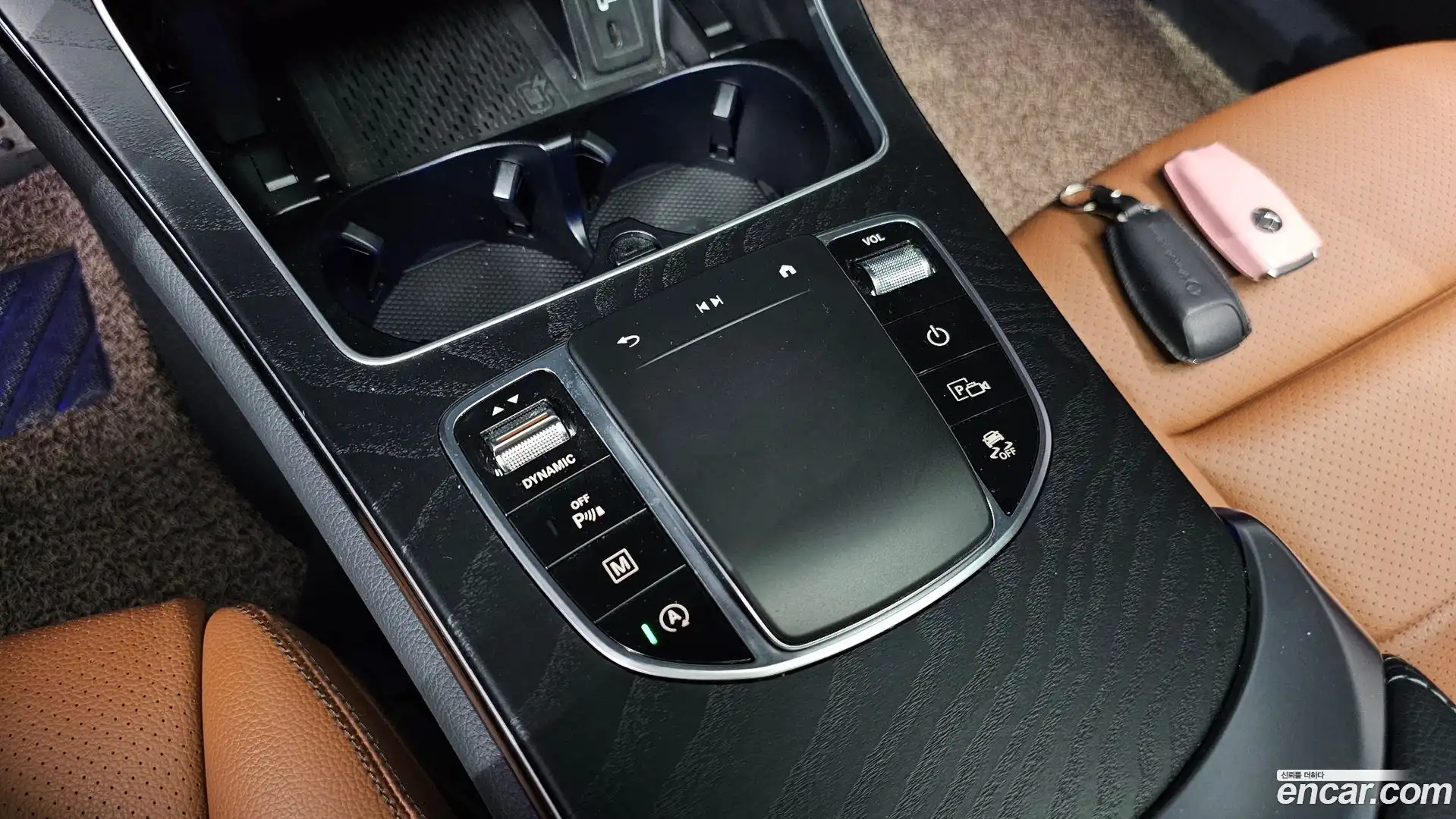 GLC-Class Mercedes-Benz 2023.3-OPTION-019