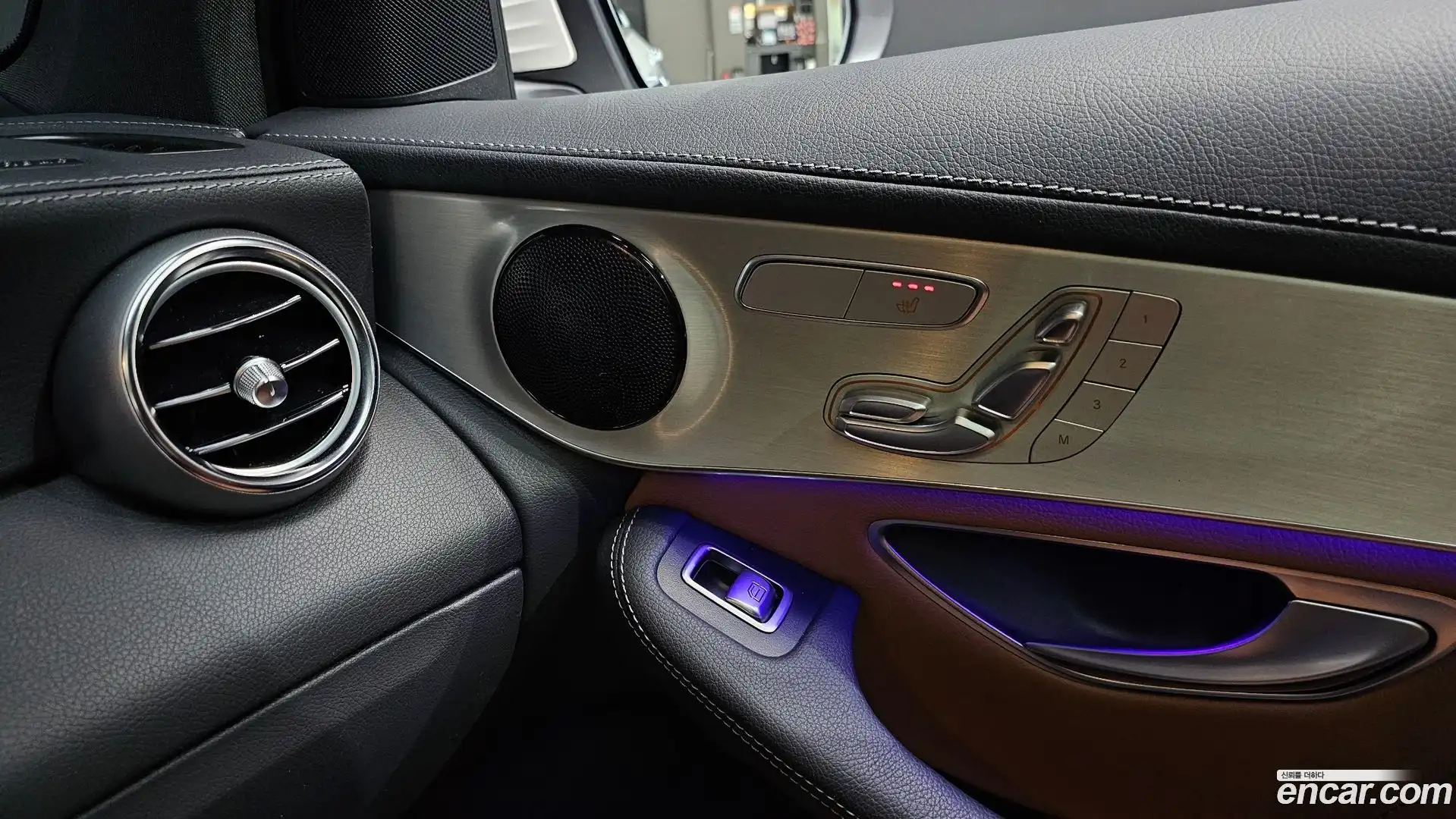 GLC-Class Mercedes-Benz 2023.3-OPTION-042