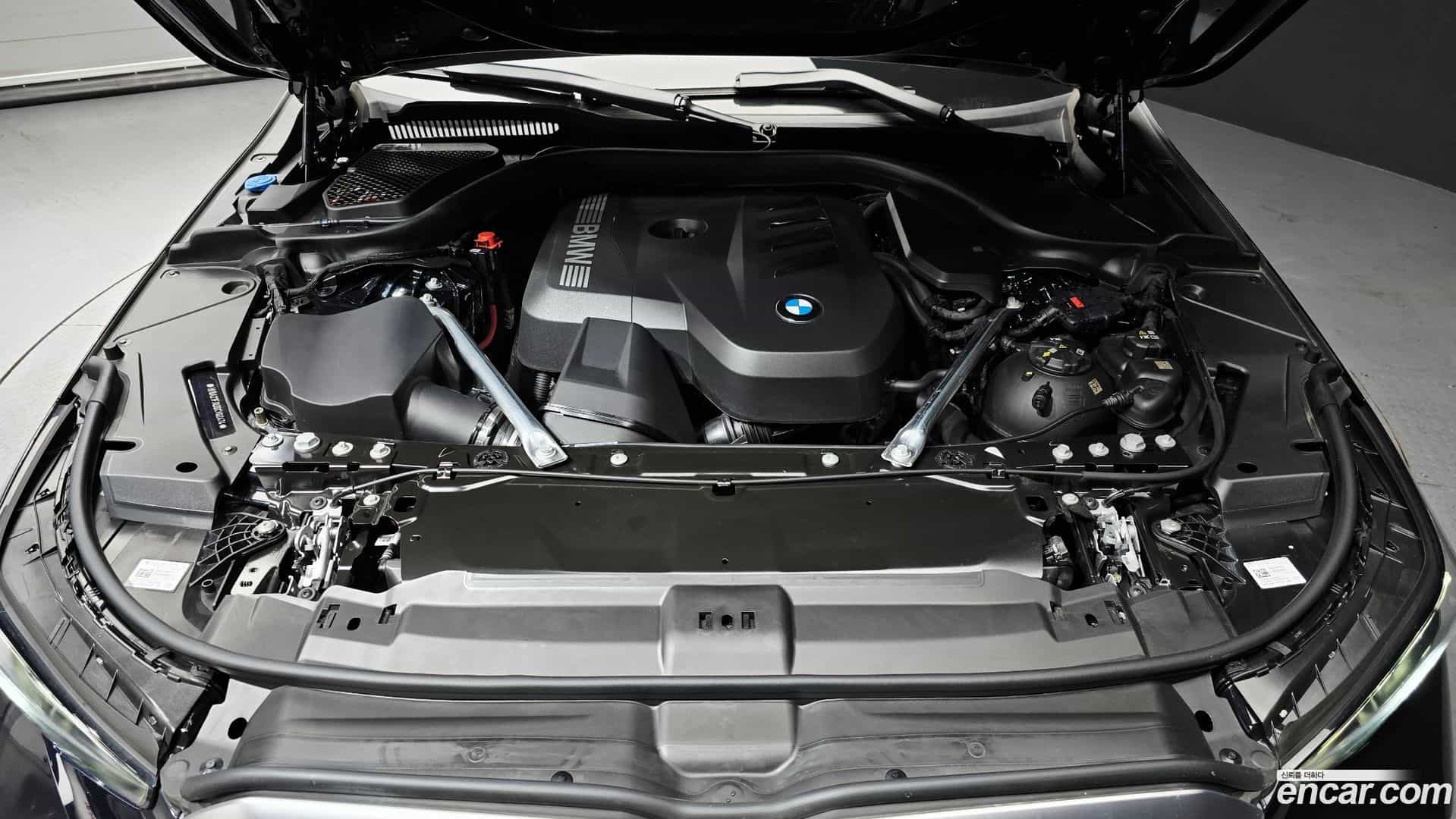 5-Series BMW 2025.6-OUTER-006