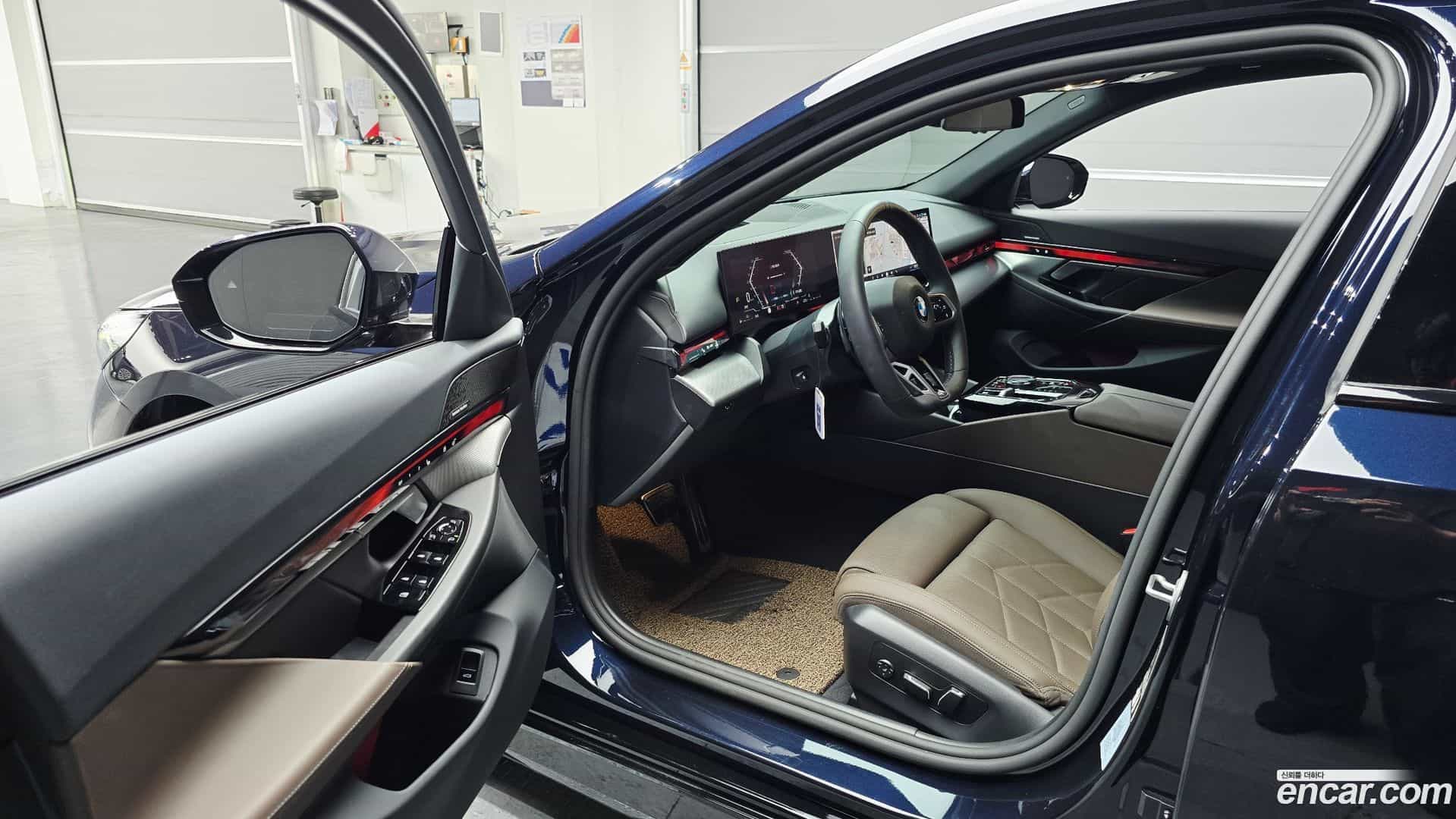 5-Series BMW 2025.6-INNER-010
