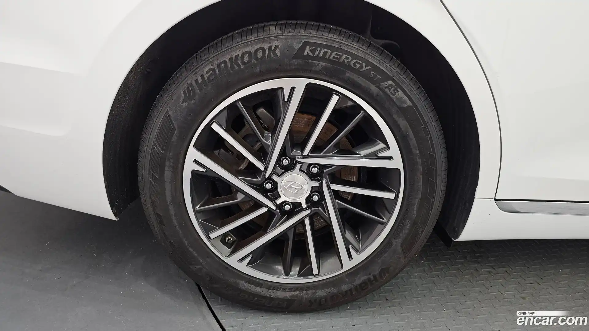 Grandeur Hyundai 2020.5-OUTER-005