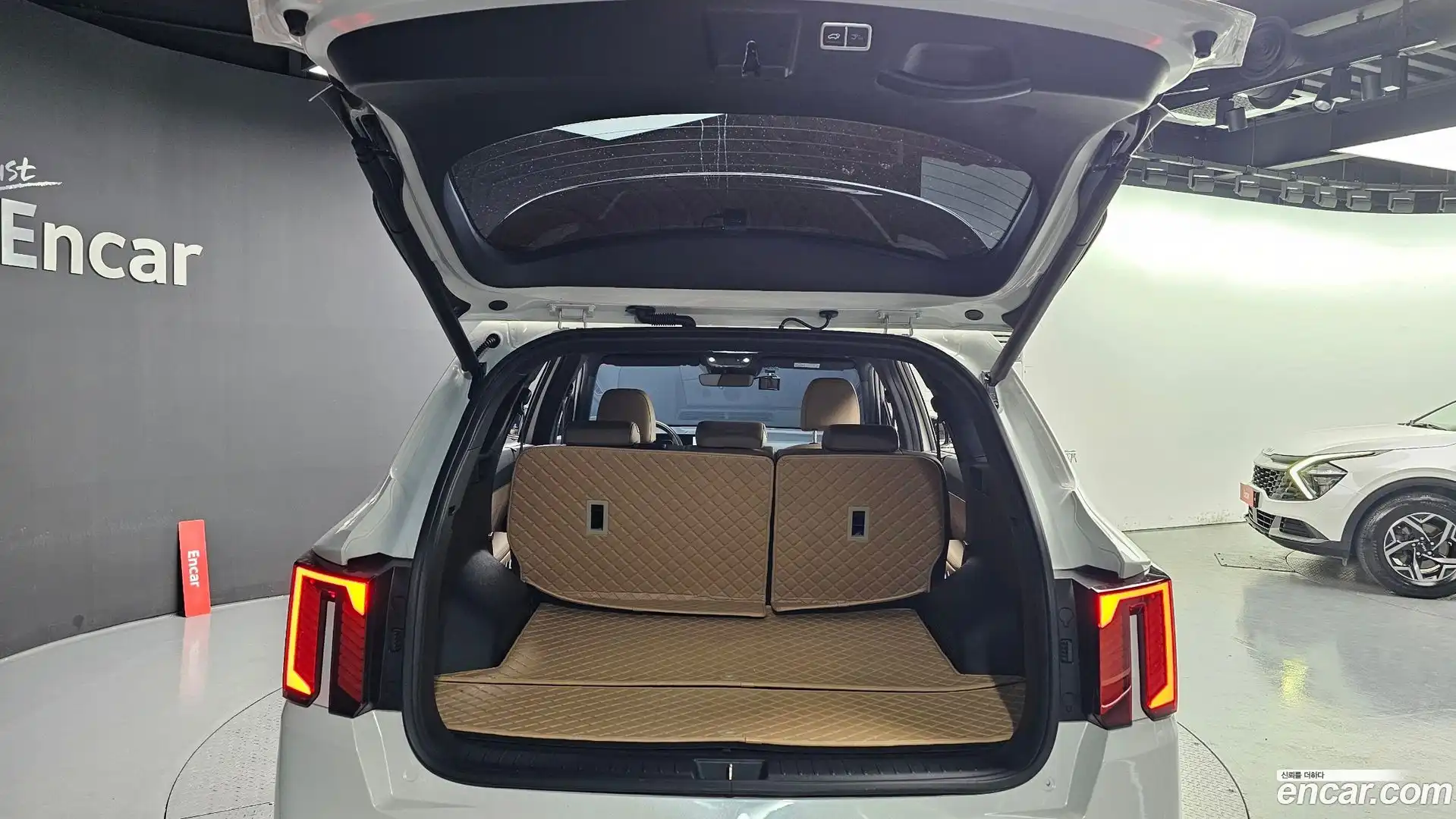 Sorento Kia 2024.0-OPTION-024