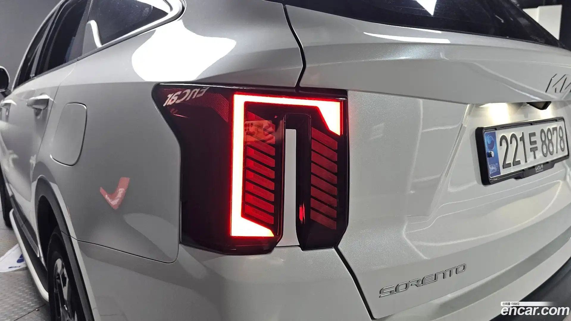 Sorento Kia 2024.0-OUTER-033