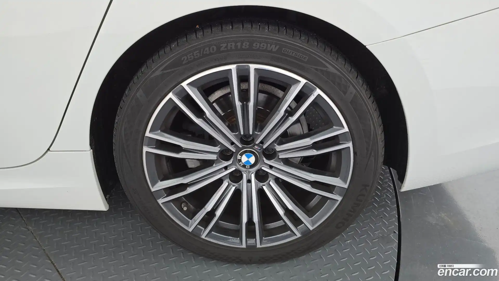 3-Series BMW 2021.6-OUTER-031