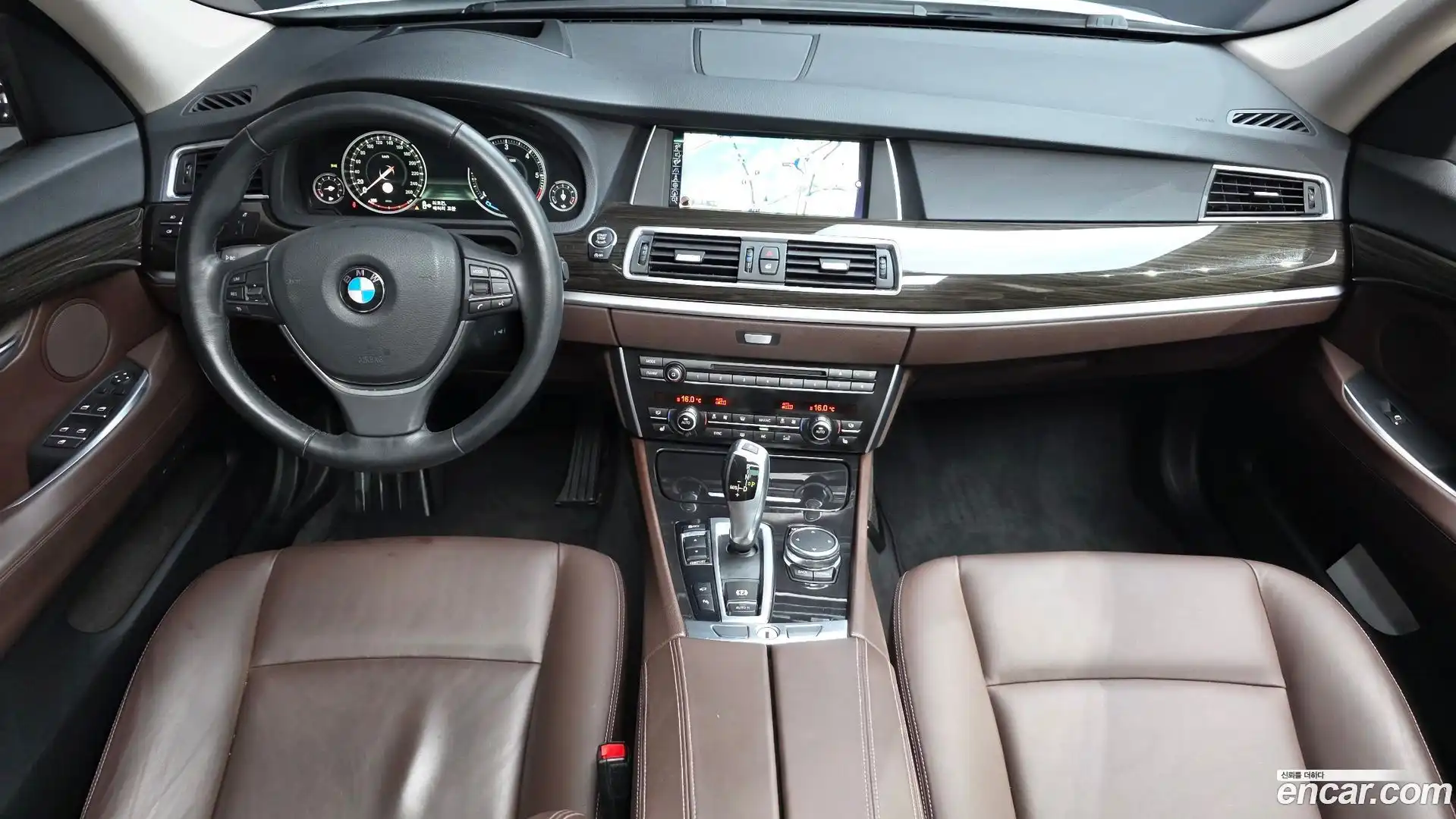 Gran Turismo BMW 2015.11-INNER-007