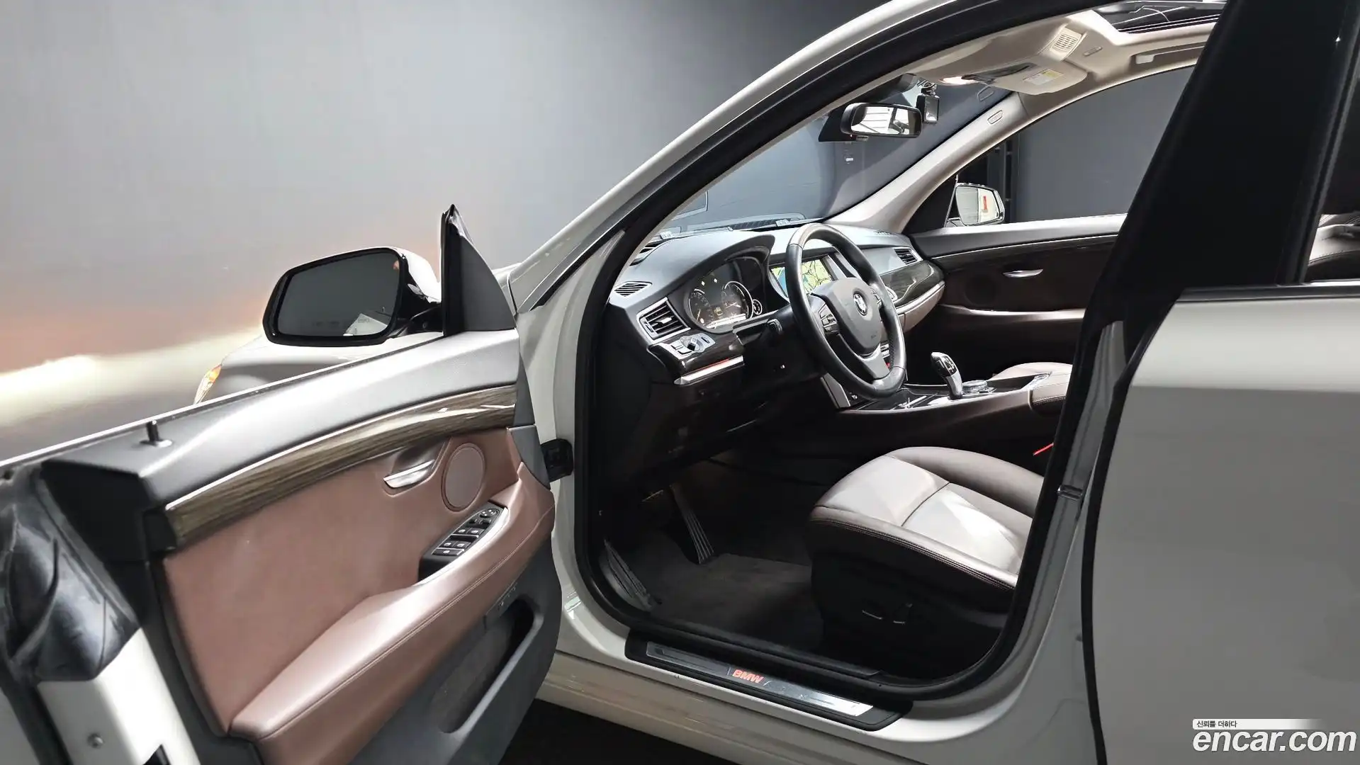 Gran Turismo BMW 2015.11-INNER-010