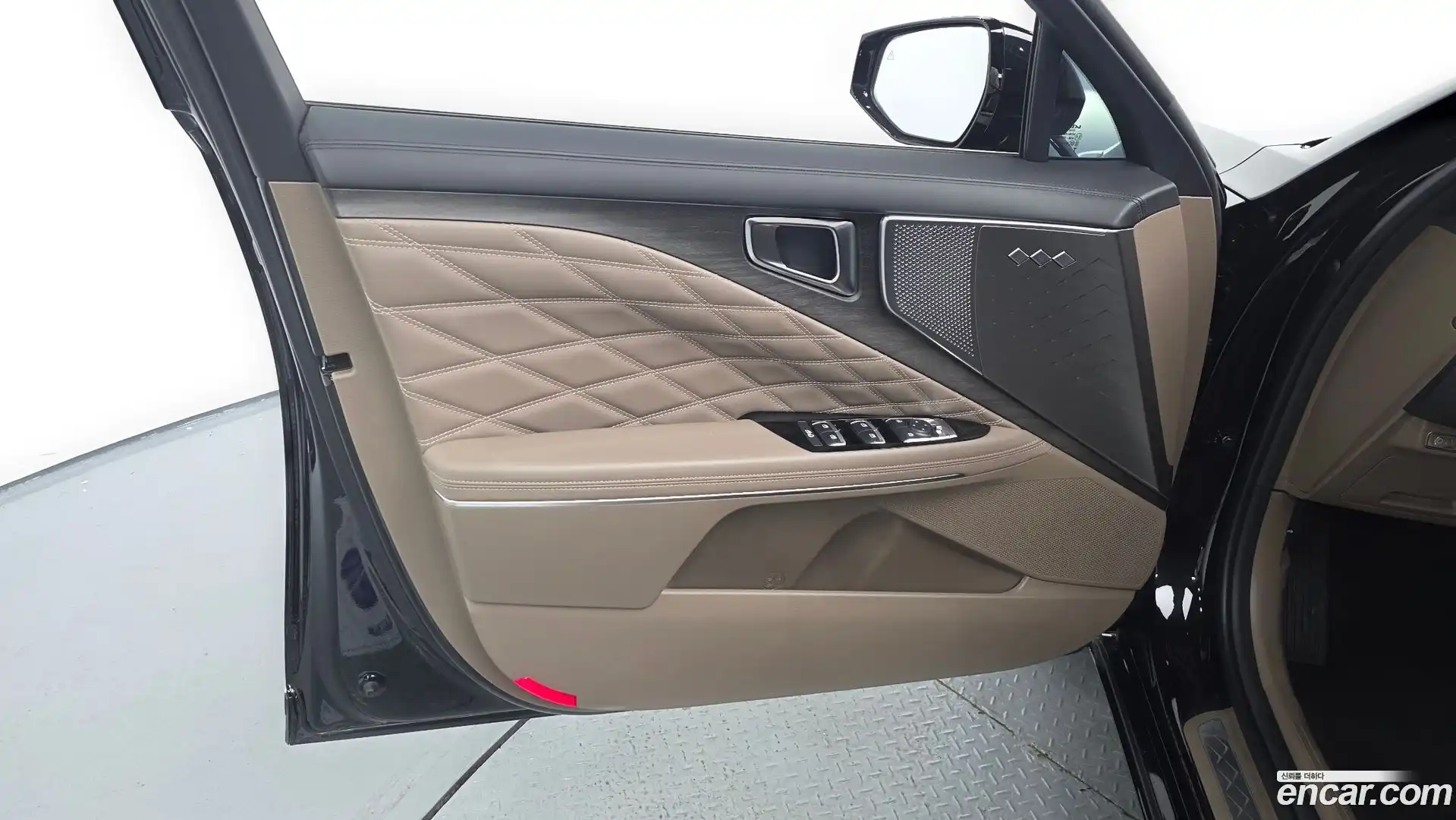 K8 Kia 2024.1-INNER-034