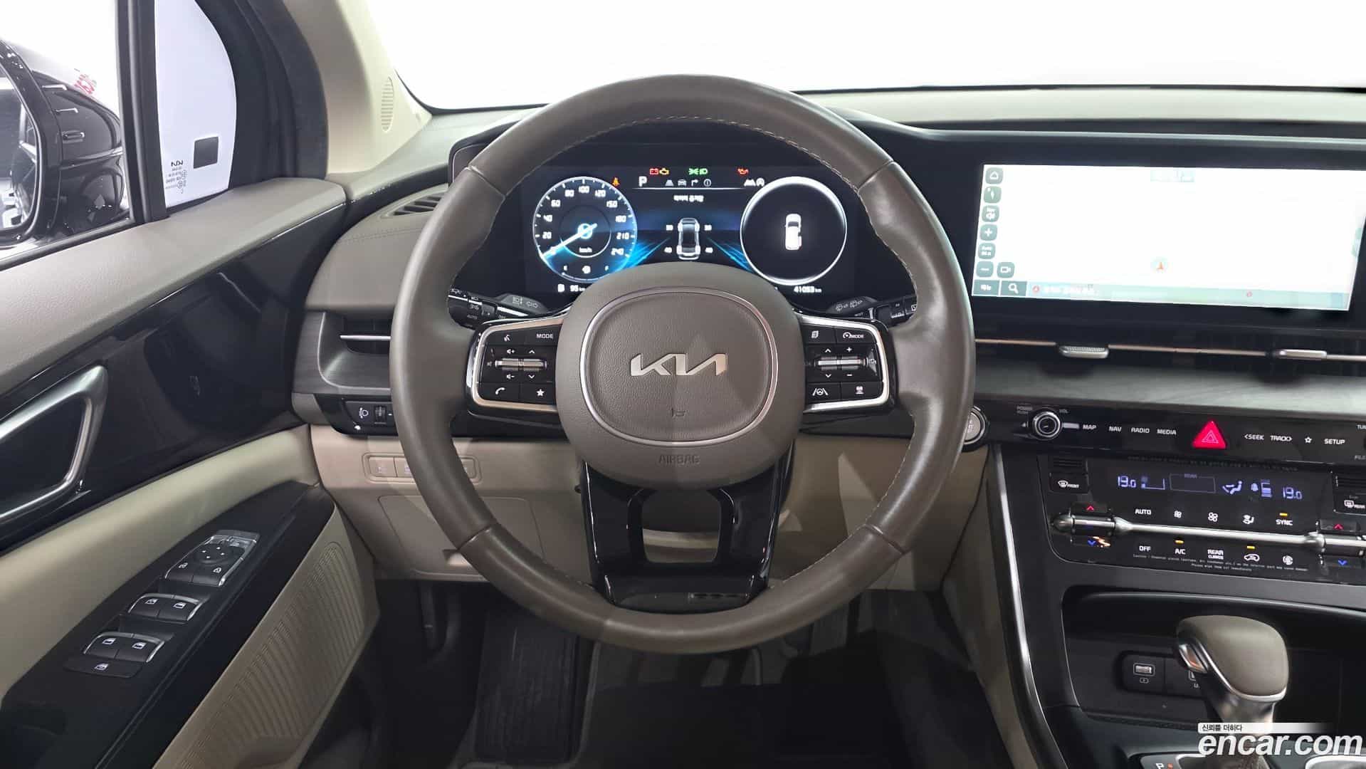Canival Kia 2022.6-OPTION-016