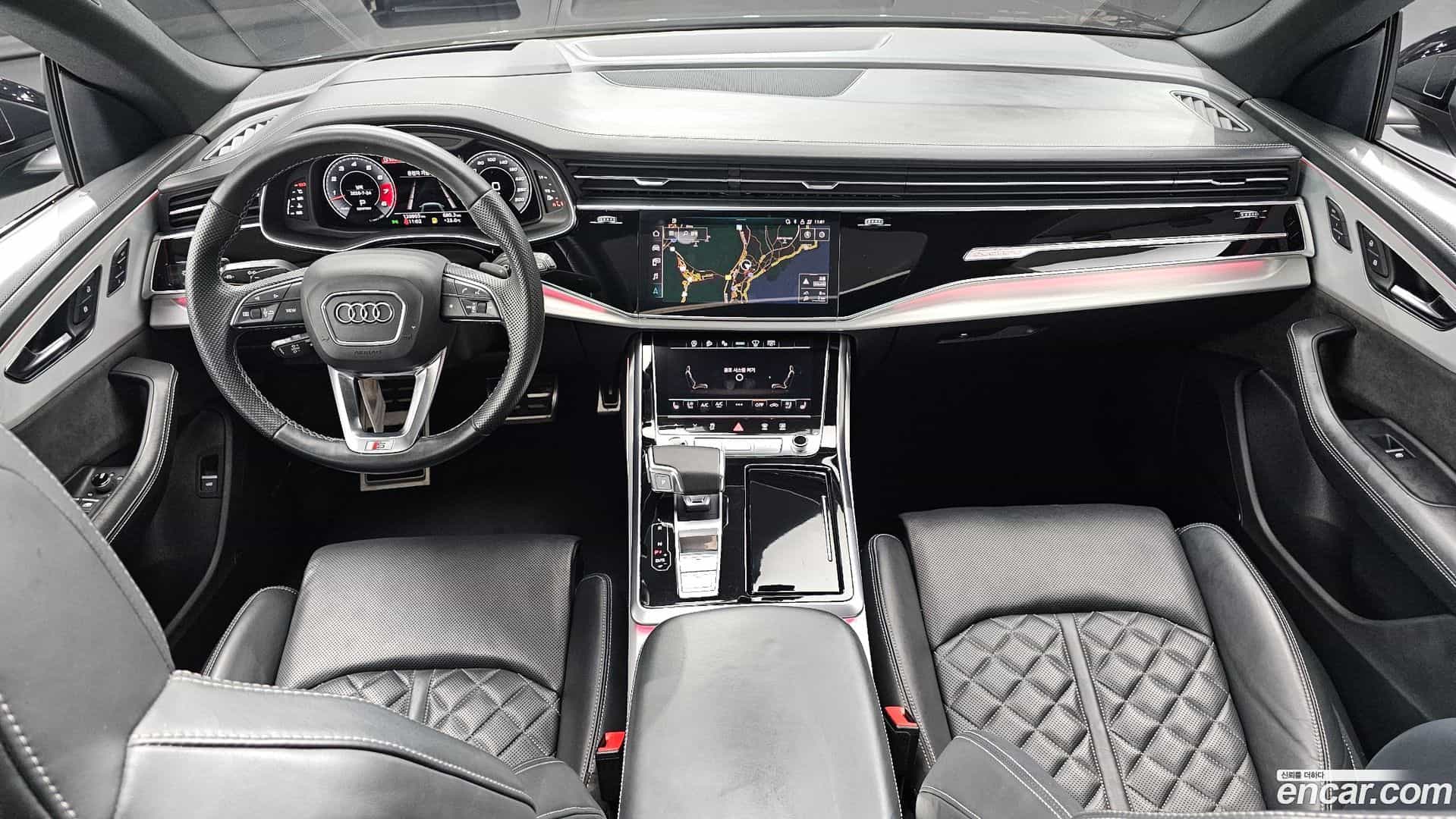 Q8 Audi 2021.2-INNER-007