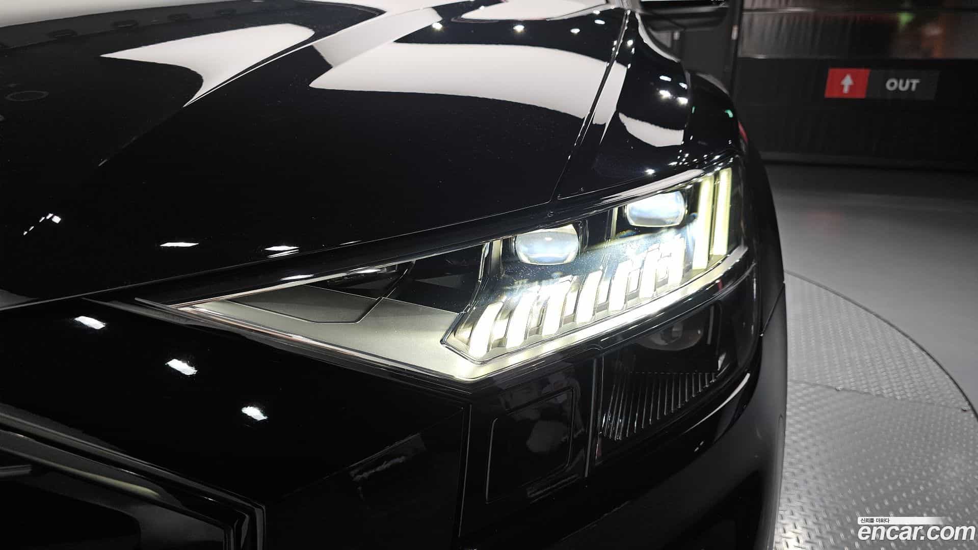 Q8 Audi 2021.2-OUTER-032