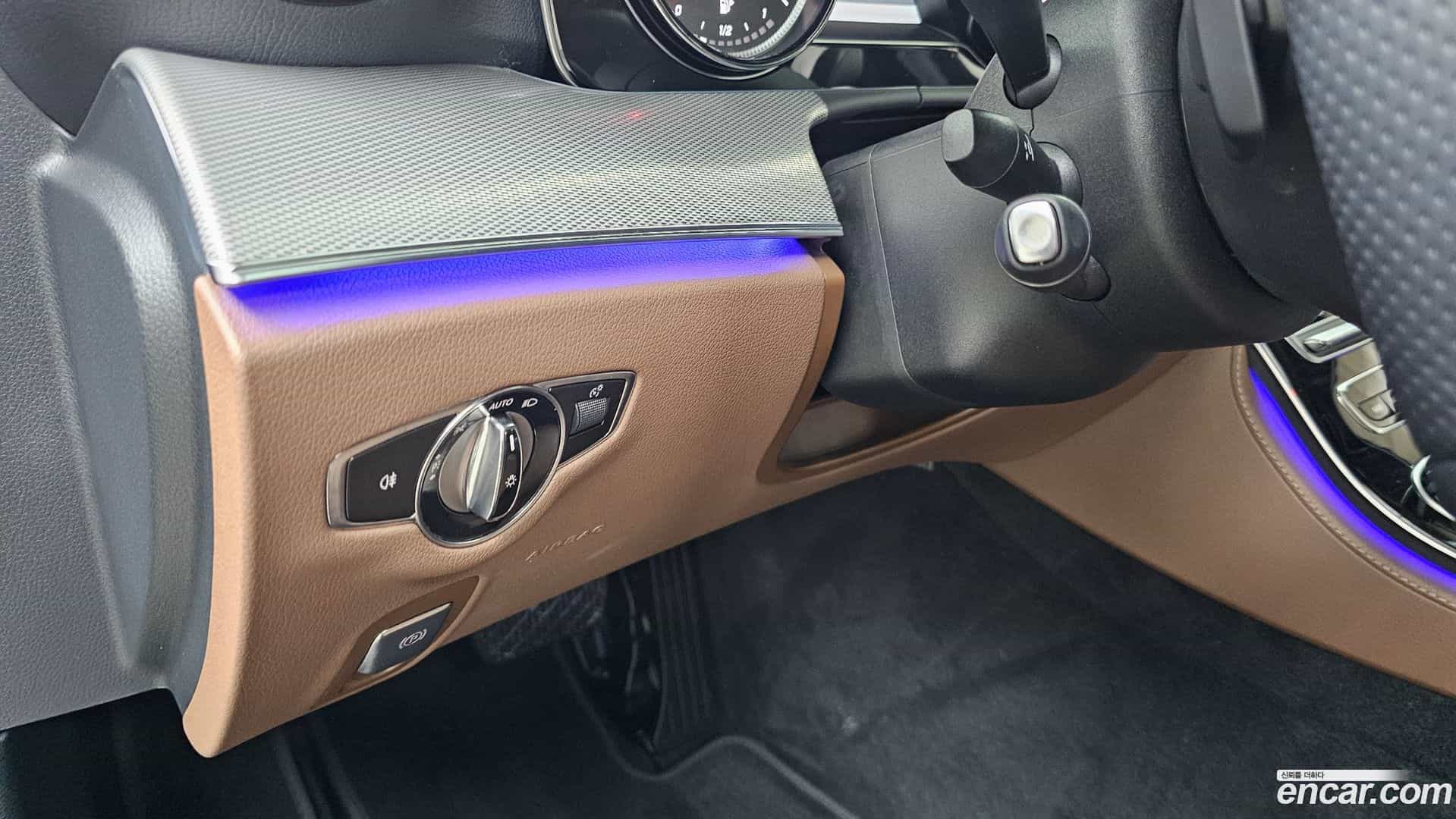 E-Class Mercedes-Benz 2018.3-OPTION-022