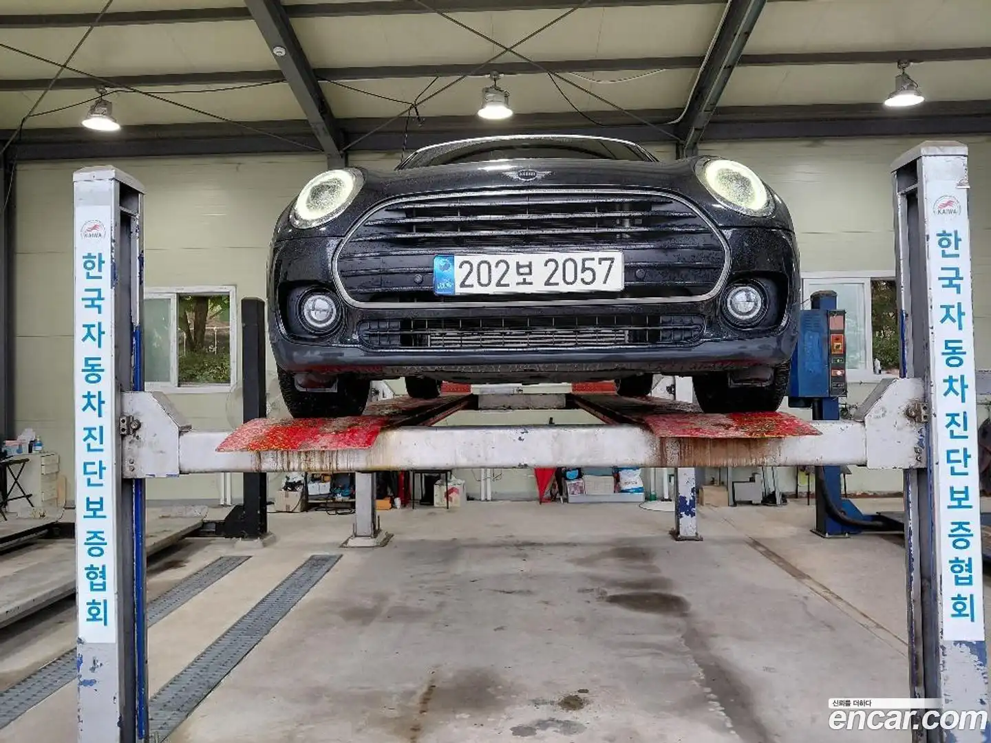 Clubman Mini 2022.11-OUTER-001